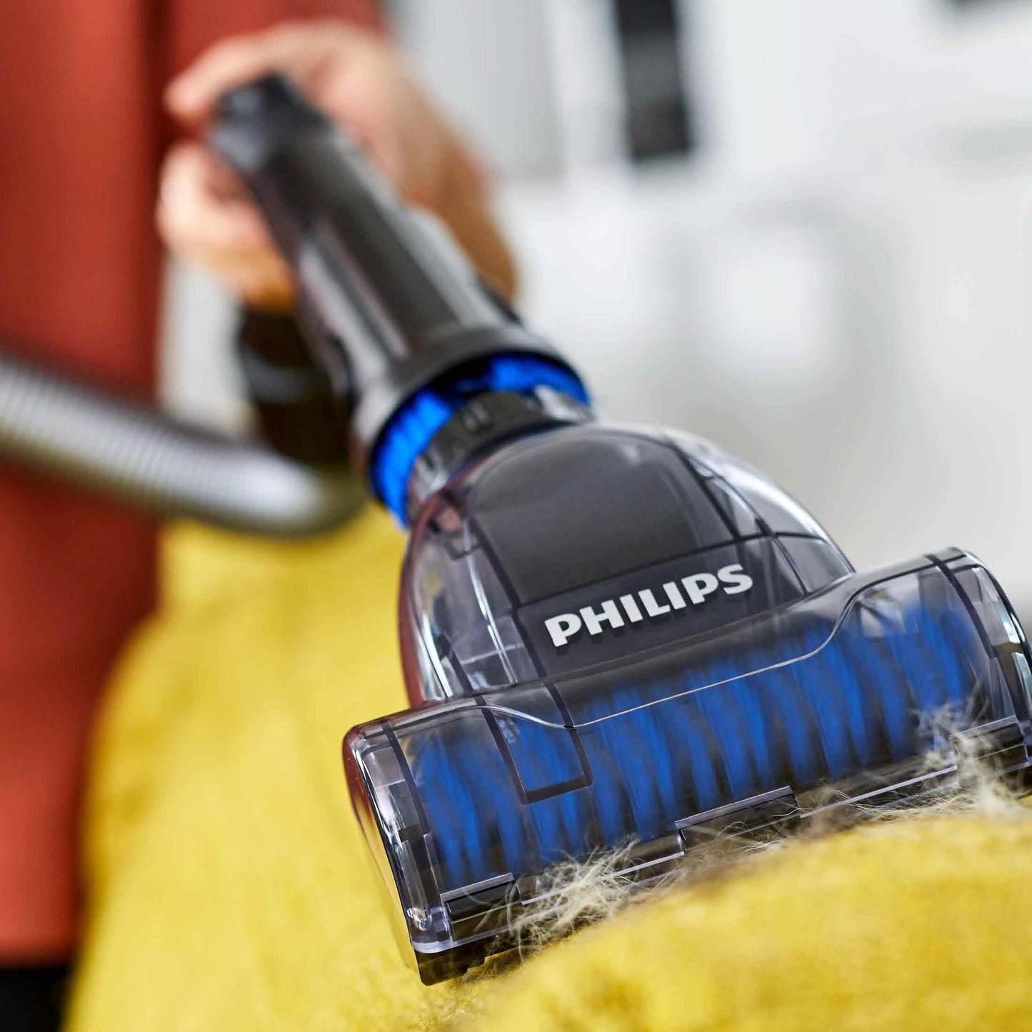 Philips PowerPro Expert 7000 Series (bagless vacuum cleaner, TriActive+ LED nozzle, allergy filter, 900 watts) high-gloss black - FC9747/09