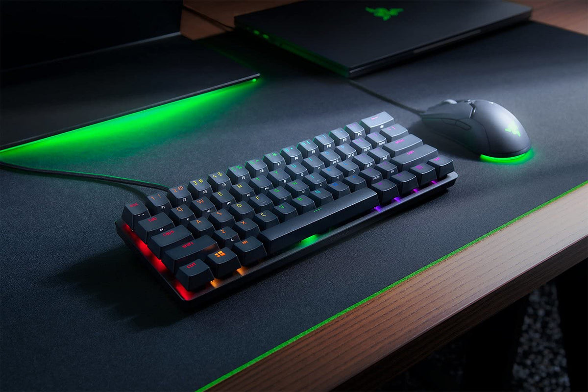 Razer Huntsman Mini (Red Switch) - Compact 60% Gaming Keyboard (Linear Optical Mechanical Switches, Doubleshot PBT Keycaps, Detachable USB-C Cable) QWERTZ DE-Layout | Black - RZ03-03391900-R3G1