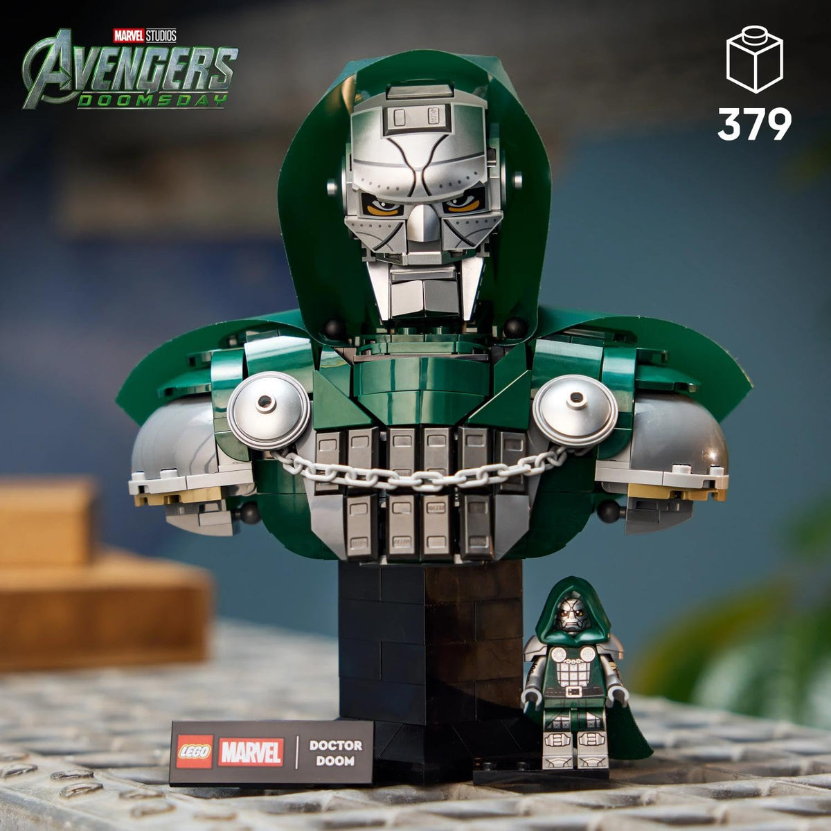 LEGO ǀ Marvel Doctor Doom Bust - Model Kit for Adults with Collectible Minifigure & Nameplate - DIY Room or Shelf Decor - Gift Idea for Movie Fans - 76345