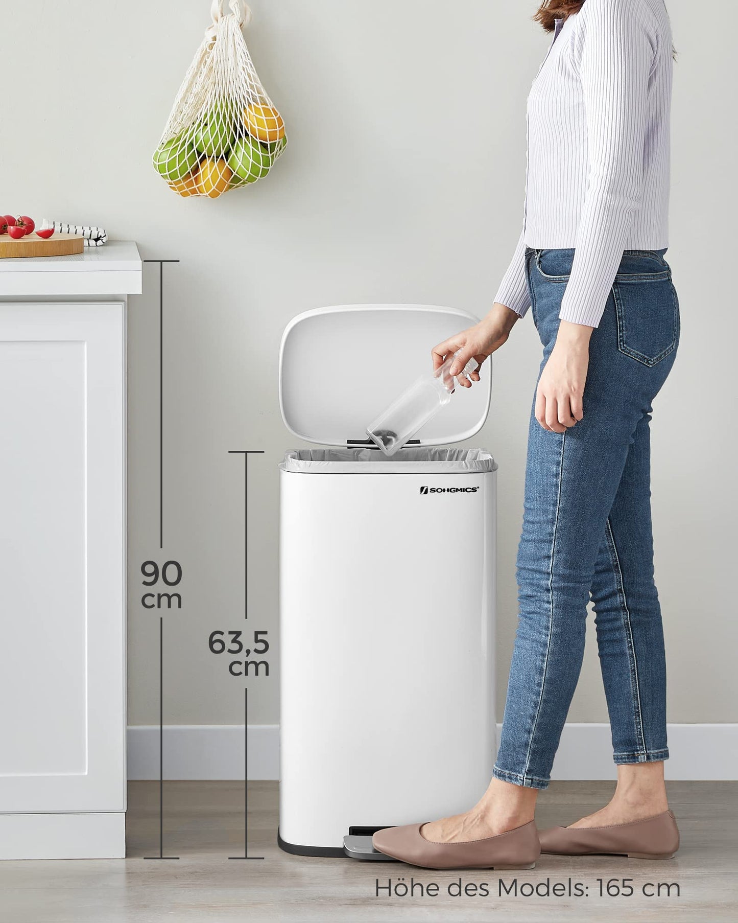 SONGMICS kitchen rubbish bin, 30 liters, waste bin, pedal bin, with lid, soft close, foot pedal, steel, inner bin, white LTB03WT