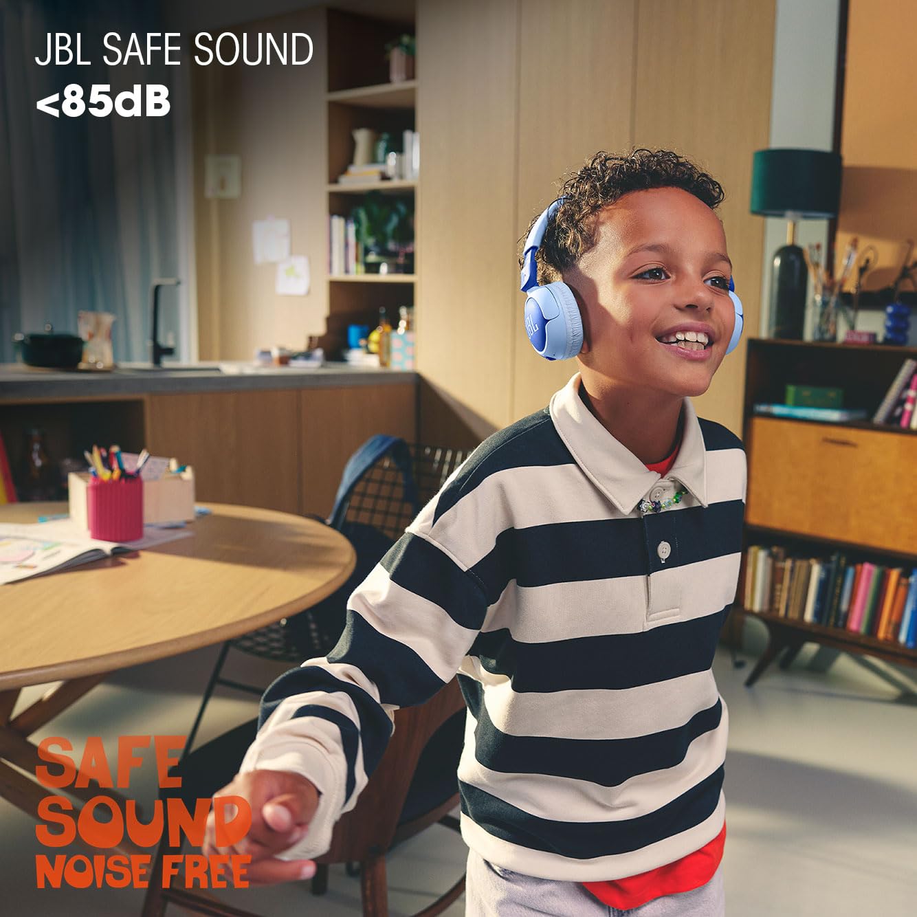 JBL Junior 320 BT, wireless on-ear Bluetooth headphones with built-in microphone for children, 50 h playback, JBL Safe Sound, low volume, easy to use and sticker set, blue - JBLJR320BTBLU