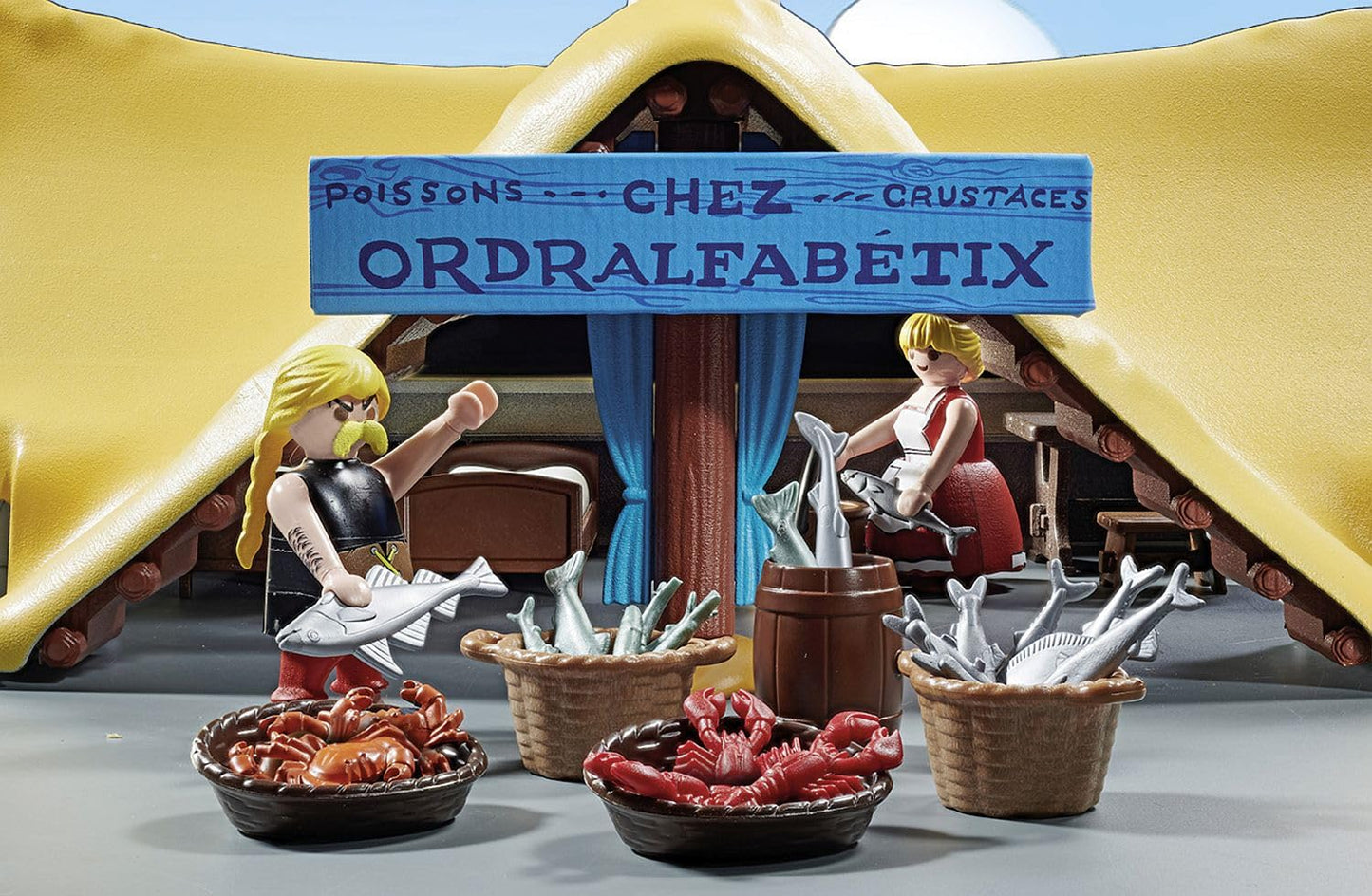 PLAYMOBIL Asterix 71266 Verleihnix's hut, fishmonger Verleihnix and his wife Jellosubmarine, toy for children aged 5 and over