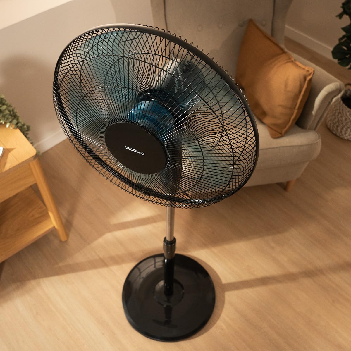 Cecotec pedestal fan 515 WindLite Pro. 56W power, 3 speeds, automatic oscillation, 40cm diameter, 5 aerodynamic blades for even air circulation - A01_EU01_123562