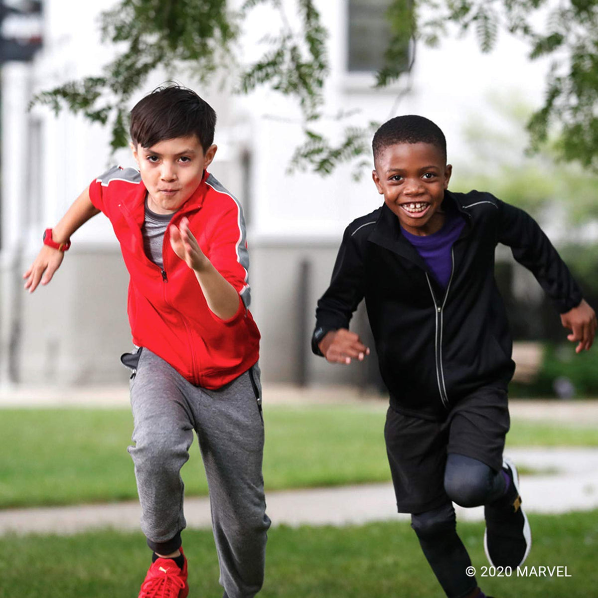 Garmin vívofit jr. 3, Activity Tracker for Kids, Marvel Black Panther - 010-02441-10