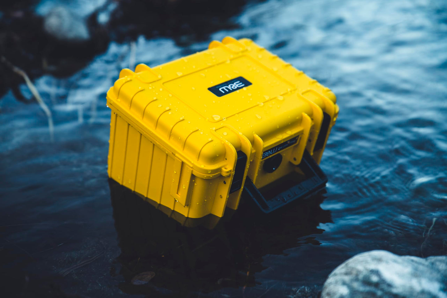 B&W International multi-purpose case Outdoor 2000 (PP.66) black - with cube foam - waterproof (IP67), dustproof, impact-resistant, extremely robust - 2000/B/SI