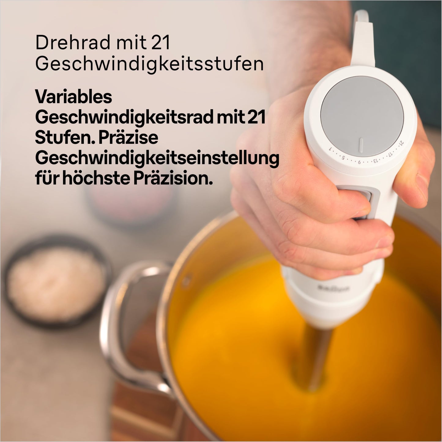 Braun hand blender MultiQuick 5 MQ 50001 M, 1000W, 21 speed levels + turbo, stainless steel puree foot, Easy Click System, SplashControl, incl. 600ml cup, white - MQ50001M