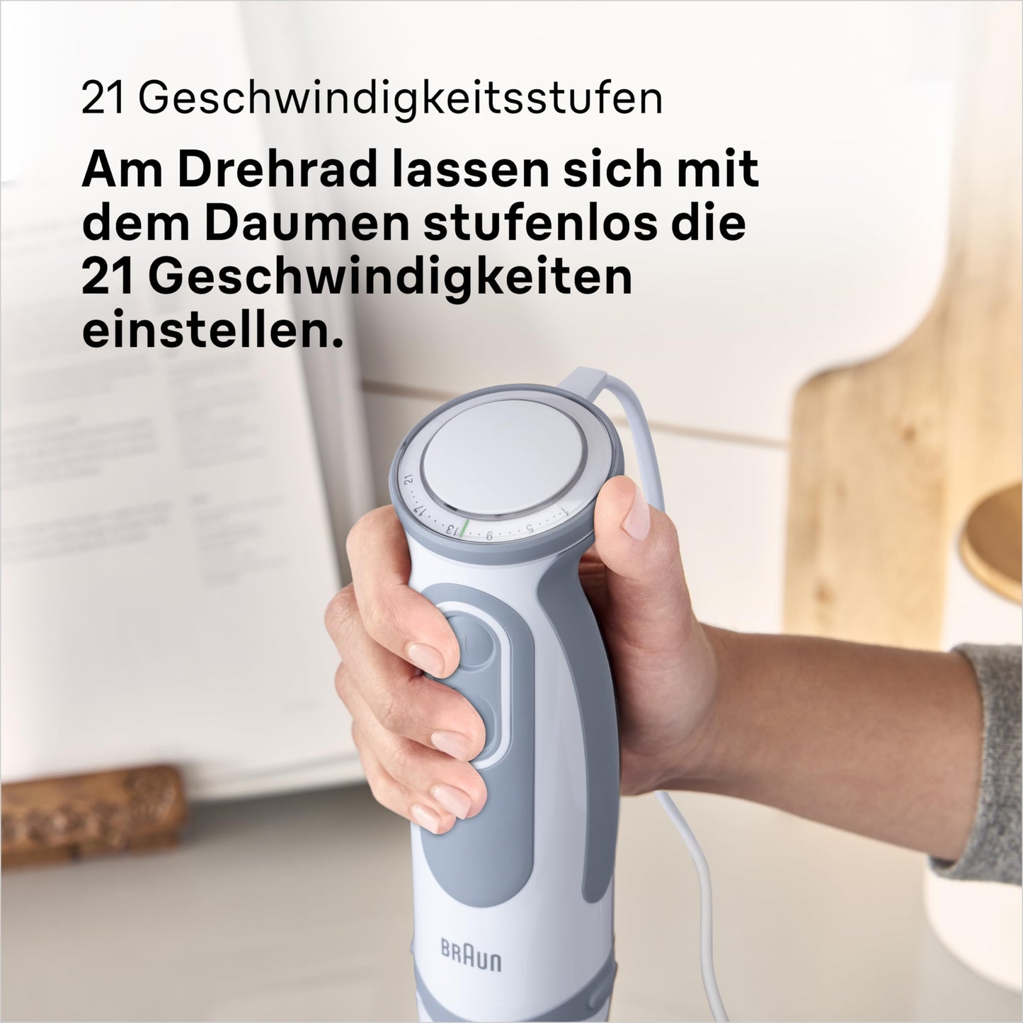 Braun hand blender MQ 5245WH hand blender - MultiQuick 5 Vario hand blender with stainless steel mixing foot, 1000 watts, including 4-piece accessory set, white/gray