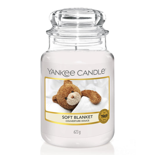 Yankee Candle scented candle in a glass (large) | Soft Blanket | Burning time up to 150 hours | Perfect gifts for women - 1173563EZ