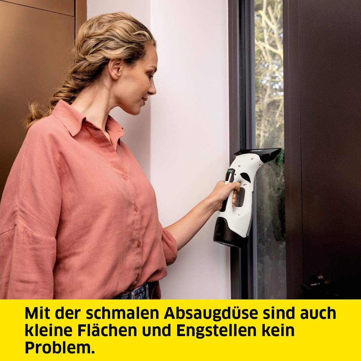 KÄRCHER Window Vacuum WV 5 Plus N, battery life: 35 min, LED charging status indicator, 2 suction nozzles, spray bottle with microfiber cover, 20 ml window cleaner concentrate - 1.633-701.0