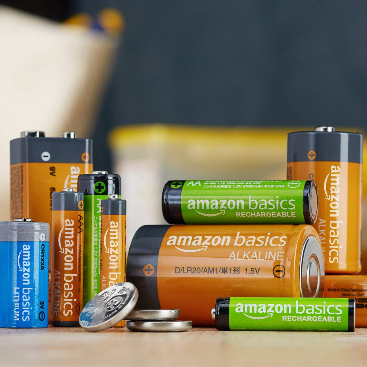 Amazon Basics pachet de 16 acumulatori AA NiMH reîncărcabili cu capacitate mare, 2400 mAh, 1,2 V, reîncărcabili de până la 400 de ori, preîncărcați. - 240AAHCB