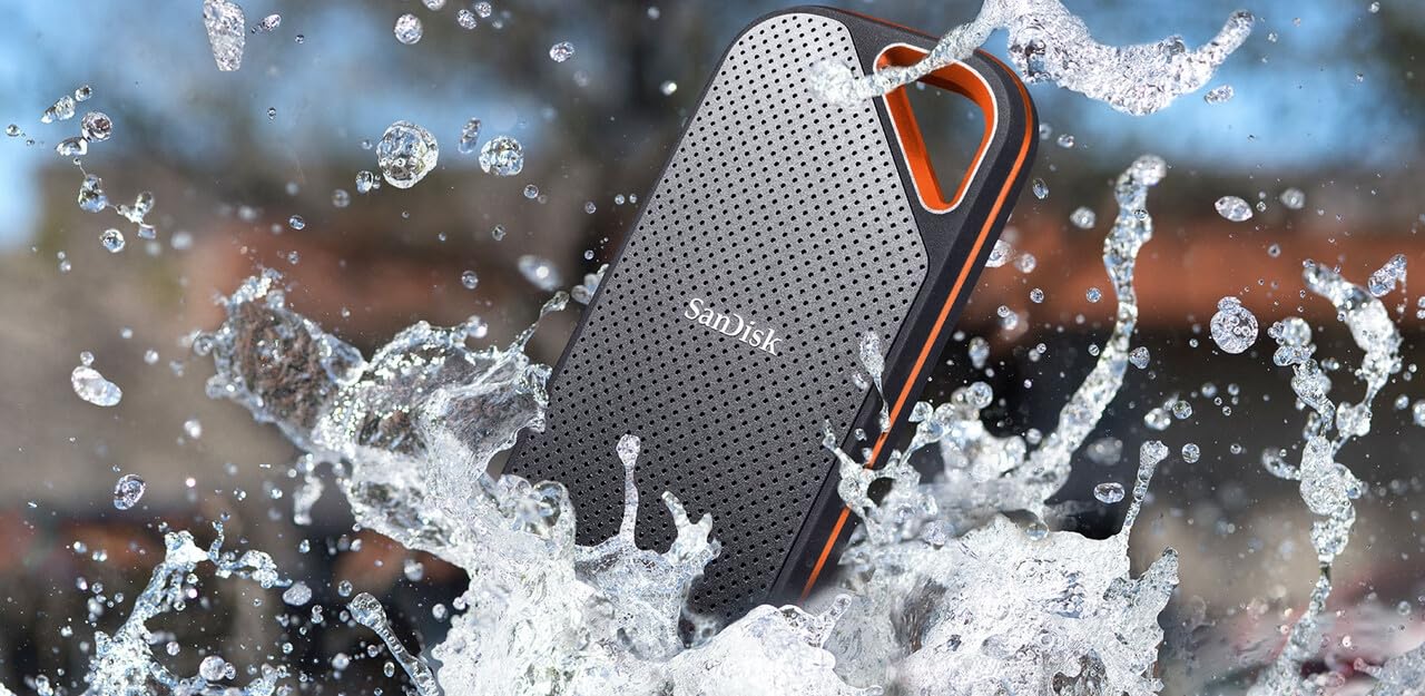 SanDisk Extreme PRO Portable SSD 2TB (external SSD, NVMe SSD performance, 2.5 inch, 2,000 MB/s read and write, AES encryption, IP65 water and dust protection) gray - SDSSDE81-2T00-G25