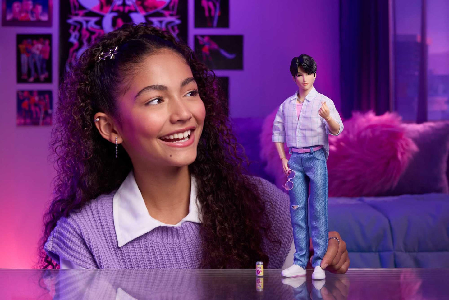 Mattel KPop Demon Hunters Saja Boys Jinu Fashion Doll in Soda Pop Stage Outfit with 2 Accessories Inspired by the Movie JRN38