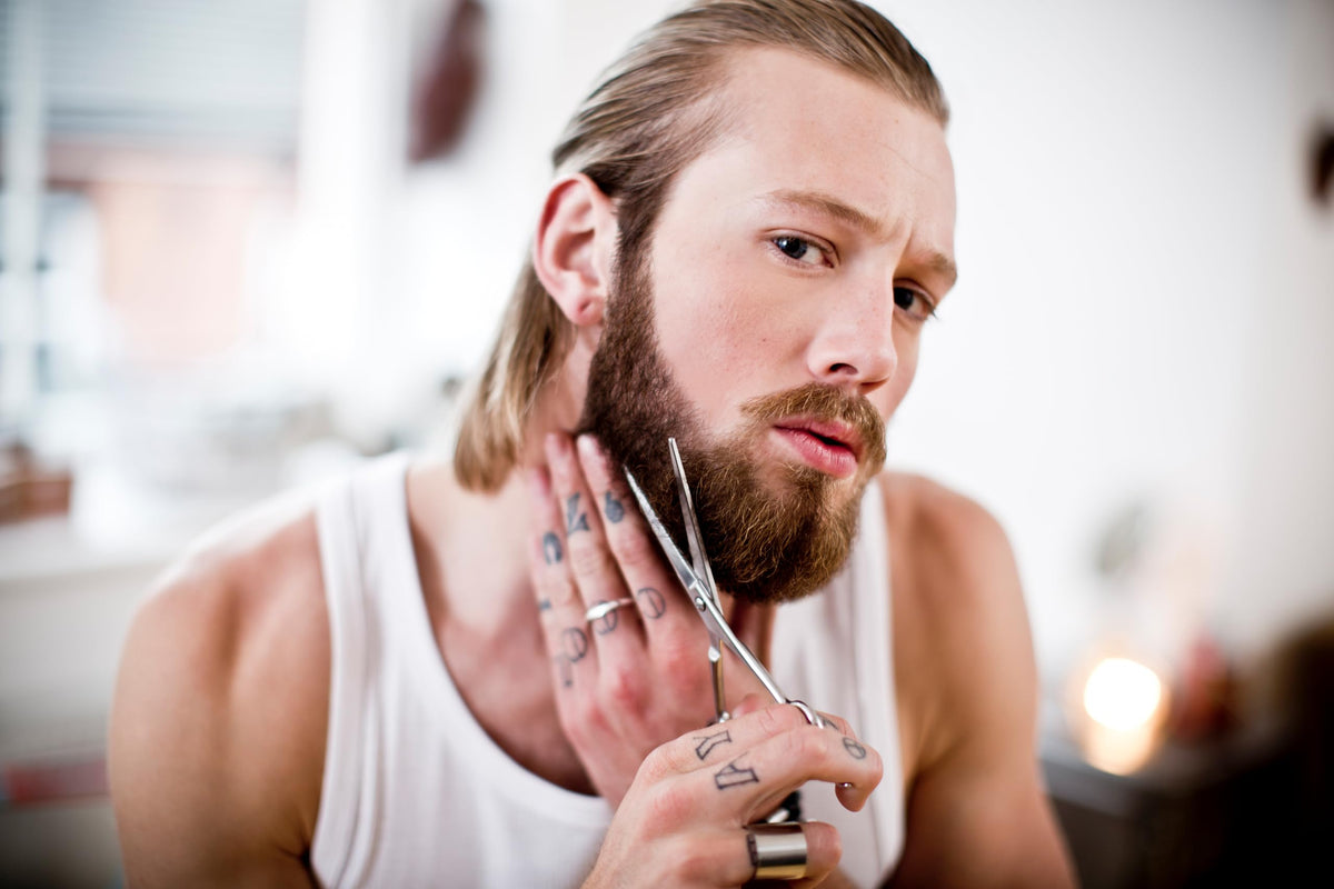 Remington Beard Trimmer for Men [including XL-long full beard attachment/0.4mm-35mm/titanium self-sharpening blades] Beard Trimmer Set (3 attachment combs: stubble/short/XL, mains/battery operation, long hair trimmer) MB4046