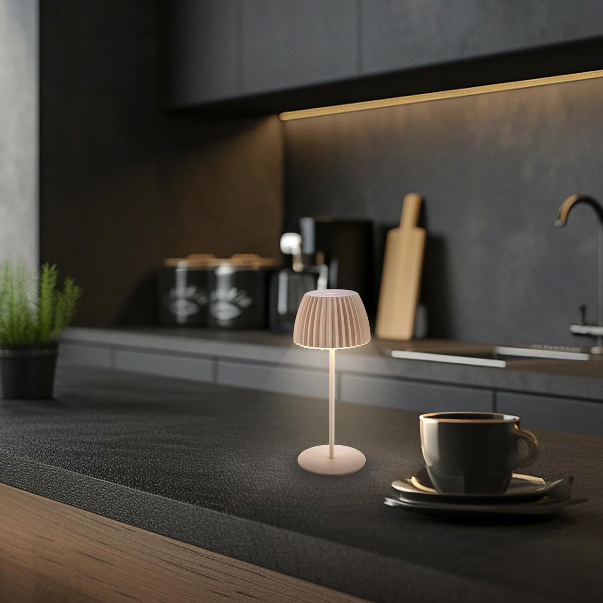 BRILONER - 2-piece set of Riffle Mini LED table lamps, wireless, IP44 with light edge, 8.5x20 cm, touch dimmer, rechargeable battery, bedside lamp, LED lamp, battery lamp, German Design Award Winner 2025, Beige - 7685021