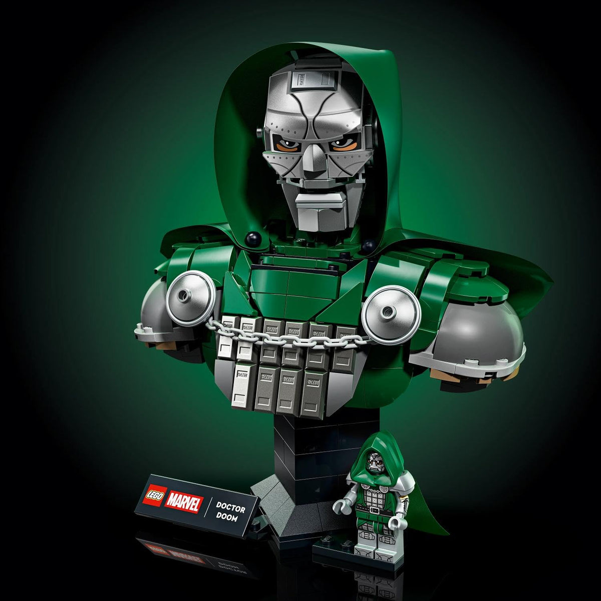 LEGO ǀ Marvel Doctor Doom Bust - Model Kit for Adults with Collectible Minifigure & Nameplate - DIY Room or Shelf Decor - Gift Idea for Movie Fans - 76345