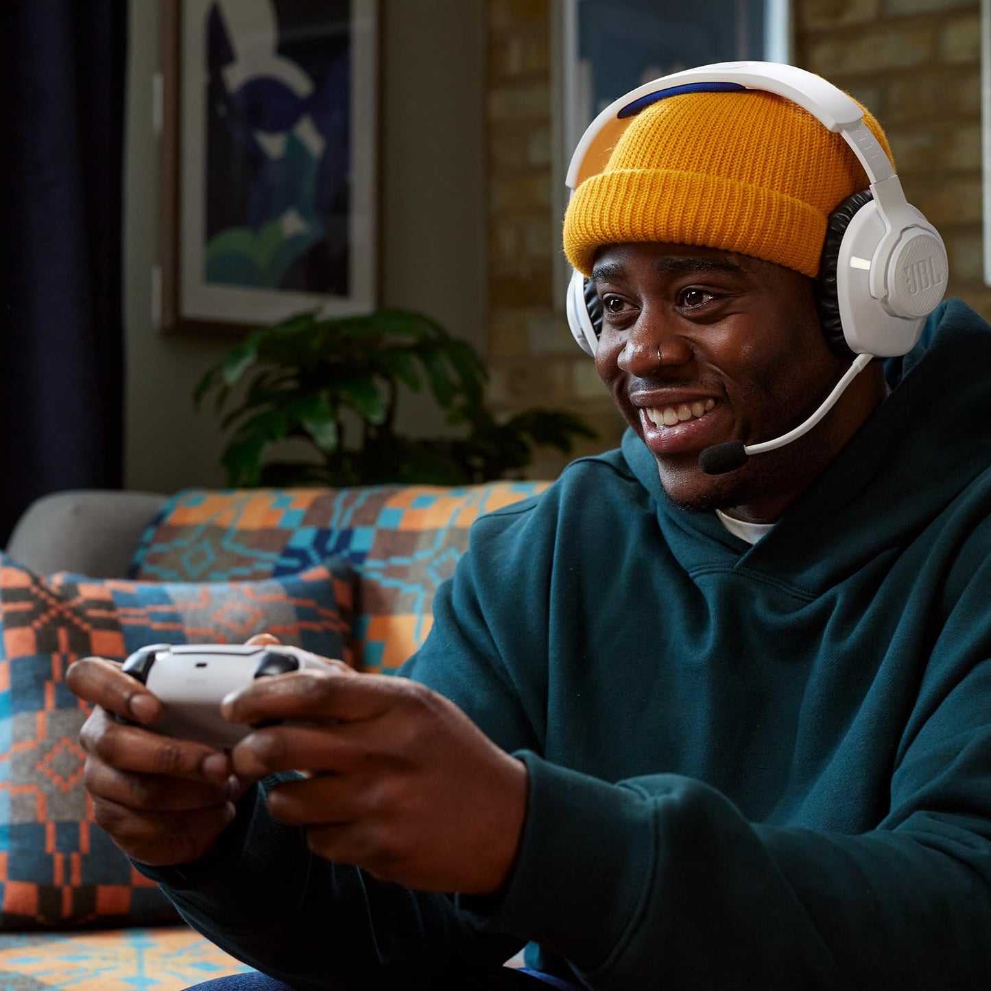 JBL Quantum 360P Over-Ear Gaming Headphones – For Playstation as well as PC, Mac and Nintendo Switch – With boom microphone and 22 hours of battery life – White - JBLQ360PWLWHTBLU