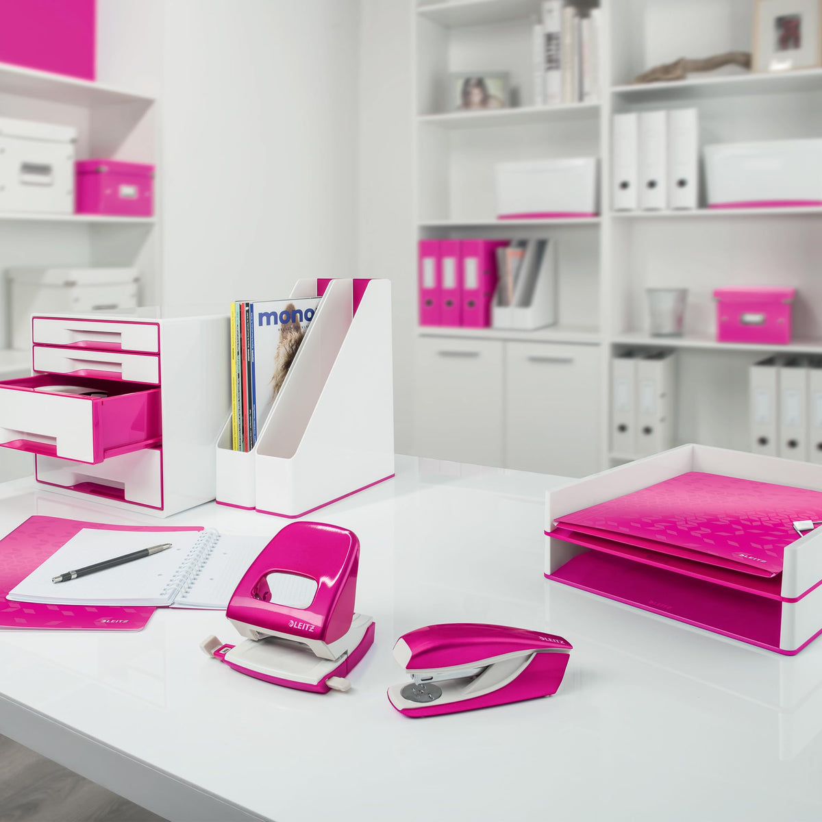 Leitz quality folder 180° Active WOW, pack of 5, A4, wide, rounded spine, 8.2 cm wide, elastic band closure, light polyfoam, plastic folder, WOW series, pink, 11060023 - 938993