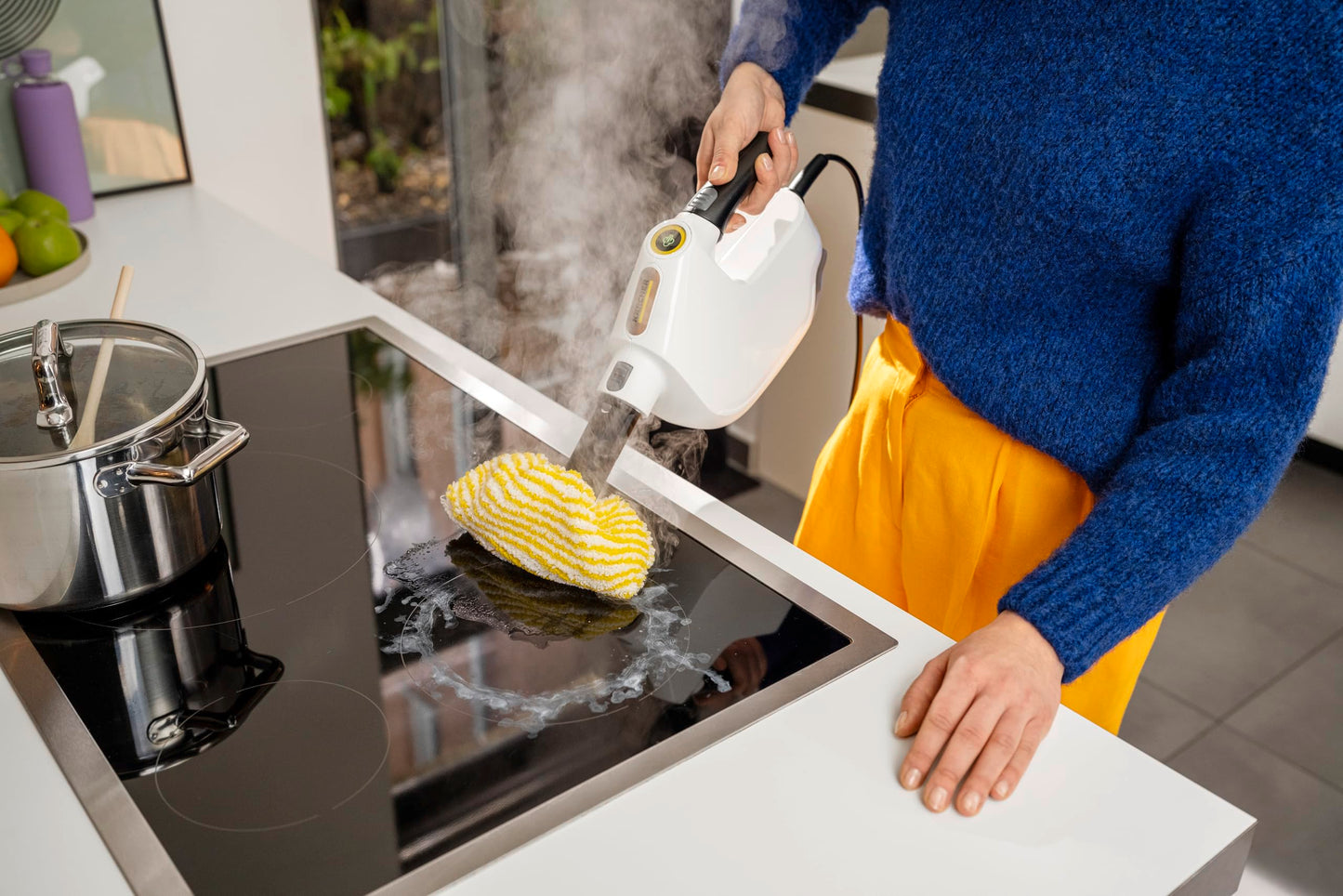 Kärcher steam cleaner SC 1 Multi, heating time: 30 s, heating output: 1,300 W, area output: 30m², tank: 200 ml, for comfortable and pore-deep cleaning, white - 1.516-404.0
