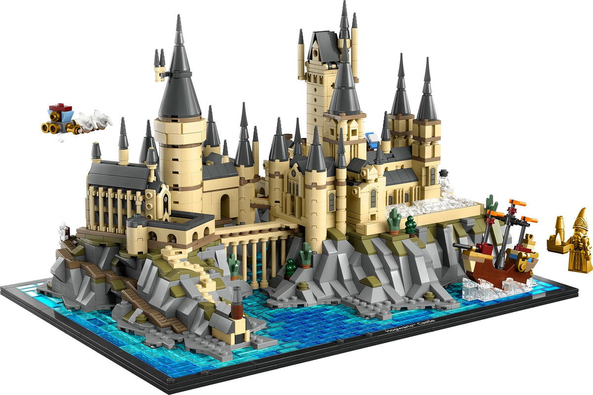LEGO Harry Potter Castel Hogwarts cu terenul castelului 76419