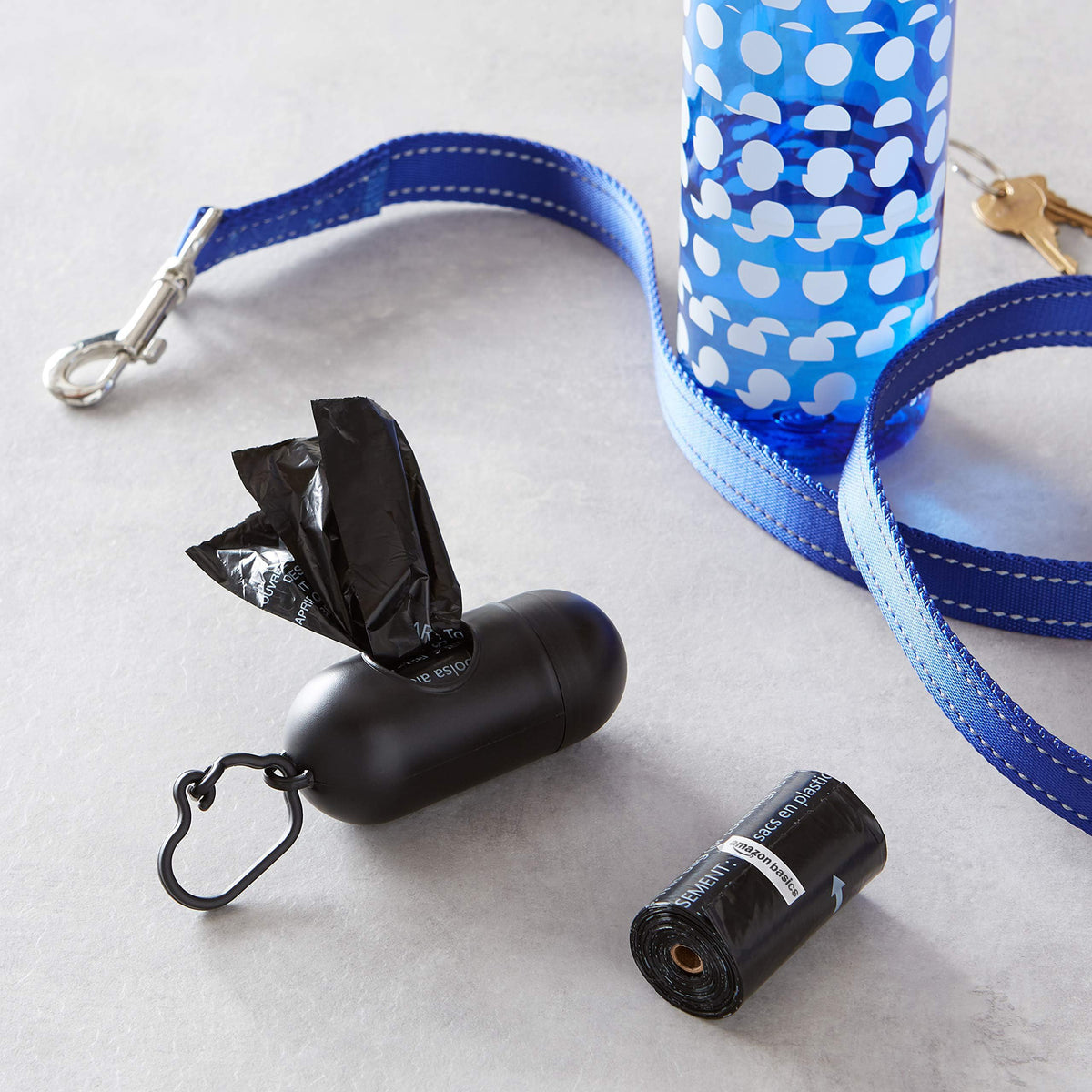 Amazon Basics Pungi pentru excremente de câini, fără parfum, 900 pungi, negru - 100360-APL