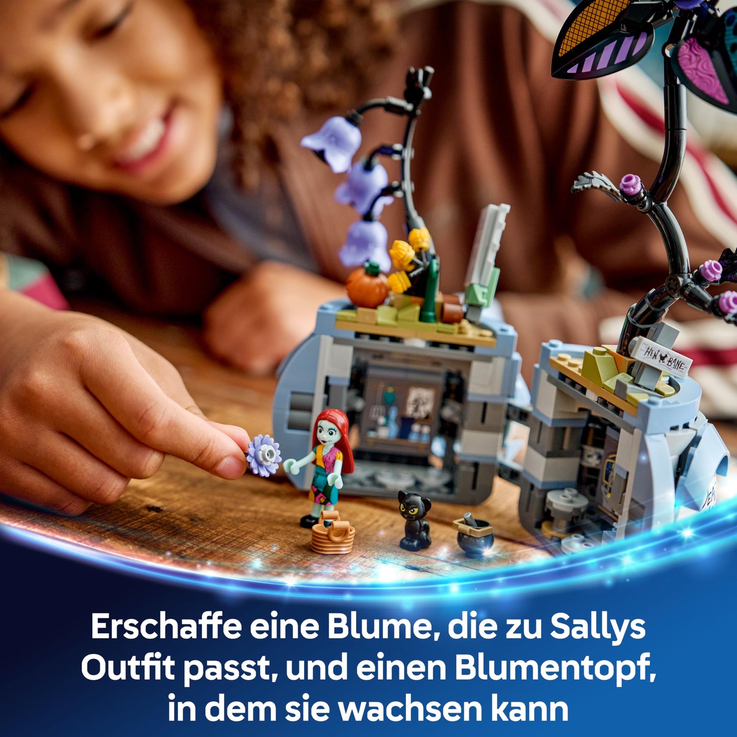 LEGO ǀ Disney Sally's Flowerpot - DIY bedroom decoration with 2 artificial flowers, 2 mini dolls & accessories - birthday gift for girls aged 9 and up & fans of The Nightmare Before Christmas - 43288