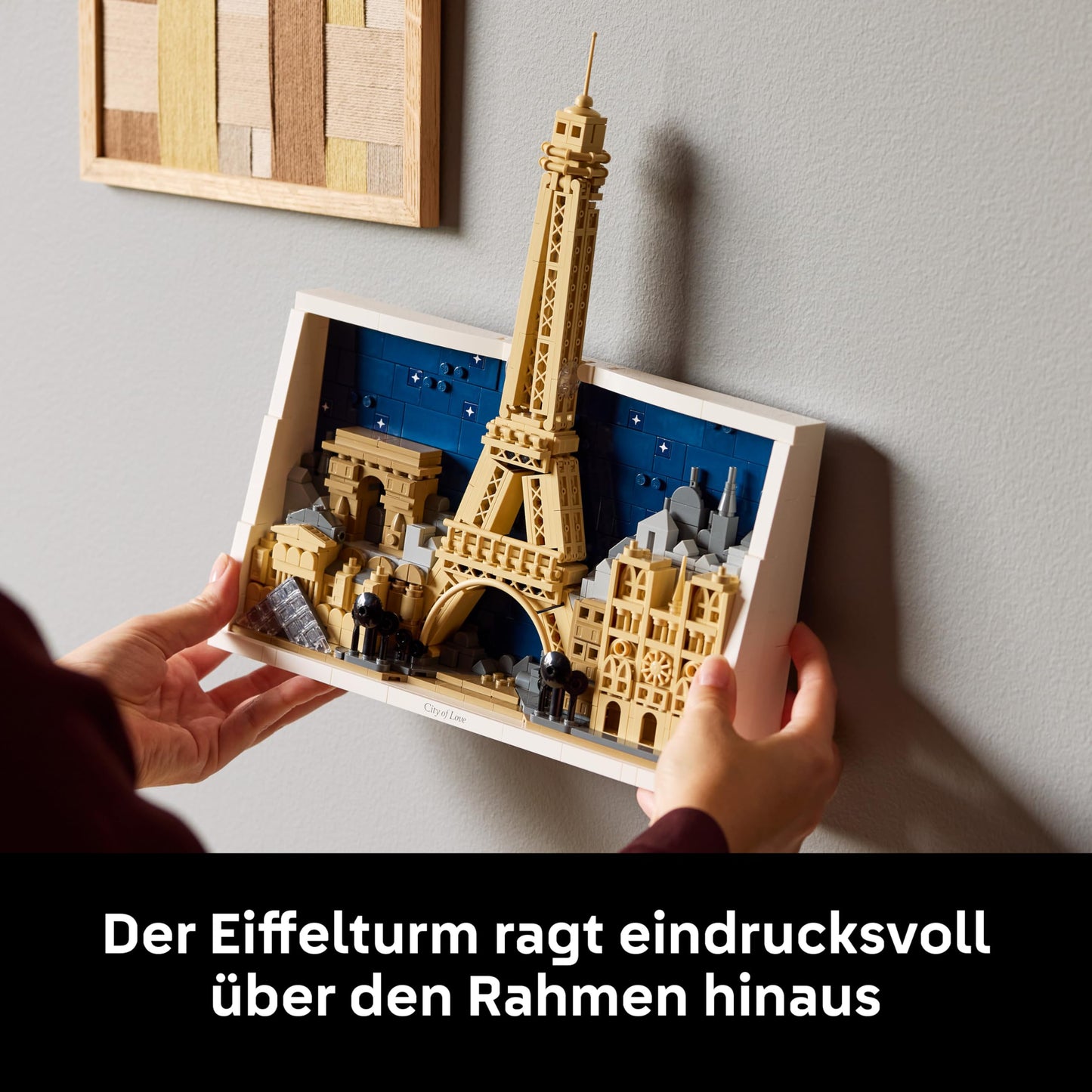 LEGO Architecture Paris - City of Love 3D puzzle - wall decoration as a craft set for building - DIY set for adults with Parisian landmarks such as the miniature Eiffel Tower - gift for men and women - 21064