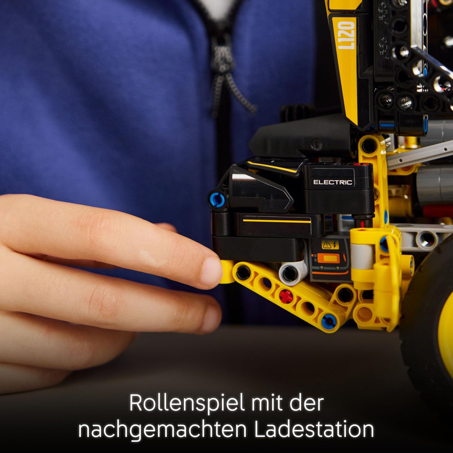 LEGO Technic Volvo L120 Electric Wheel Loader - Construction Vehicle Toy with Articulated Steering and Moving Shovel - Birthday Gift for 9+ Year Old Boys - 42209