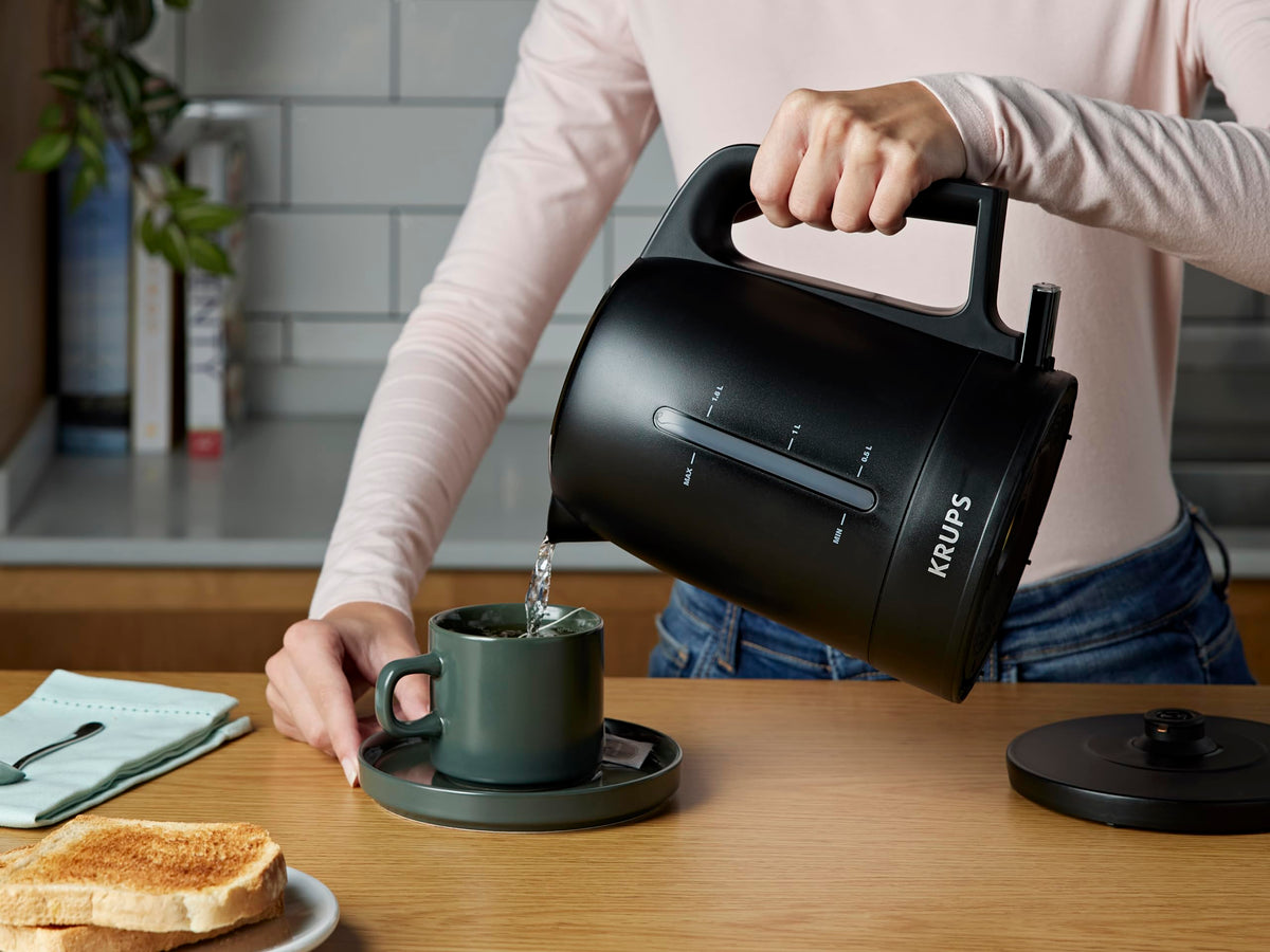 Krups BW2448 Fierbător de apă Pro Aroma | Capacitate de 1,6 L | 2.400 W | Comutator de pornire/oprire iluminat | Filtru anti-calcar | Negru