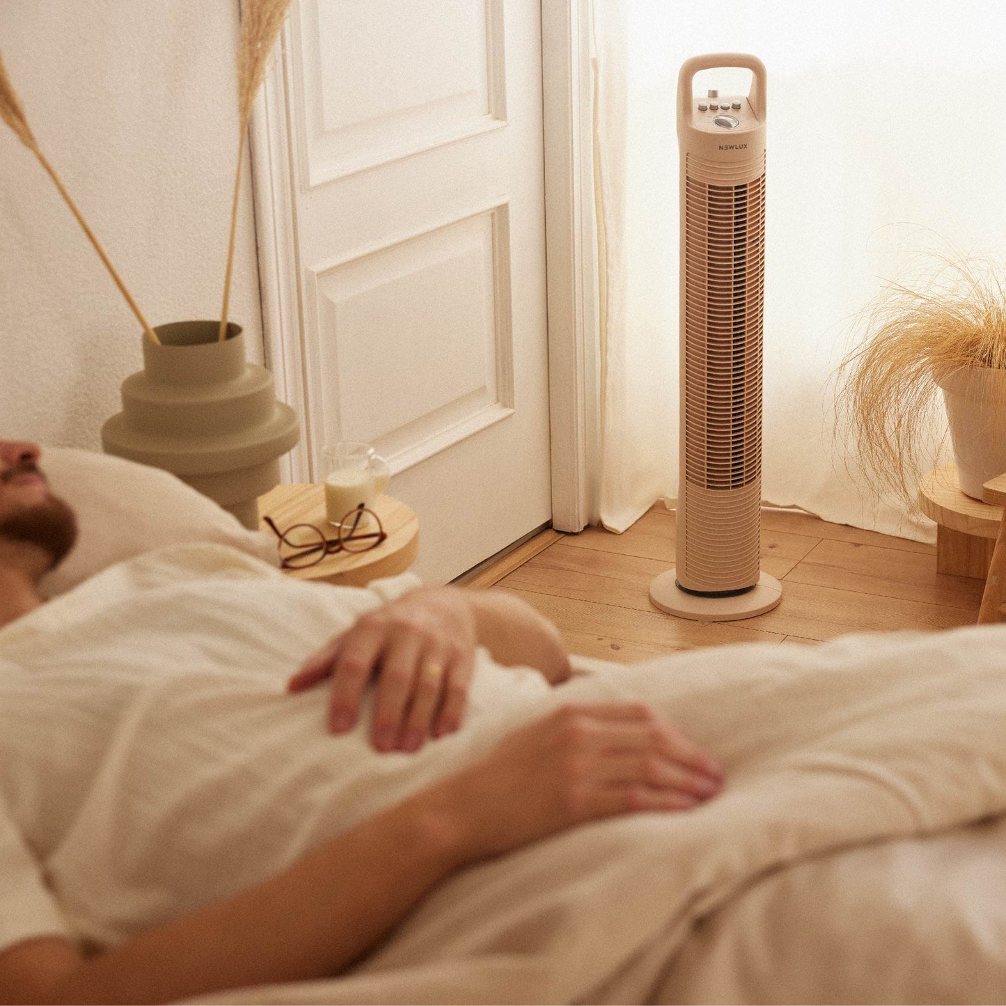 Newlux - tower fan without blades W80 (45W) 3 speed levels, 70° oscillation and timer 120min. Pedestal fan with copper motor and transport handle. No installation (coral) - 1200496