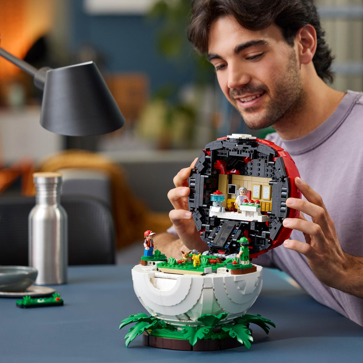 LEGO Pokémon Pokéball cu momente impresionante ale antrenorului 72154