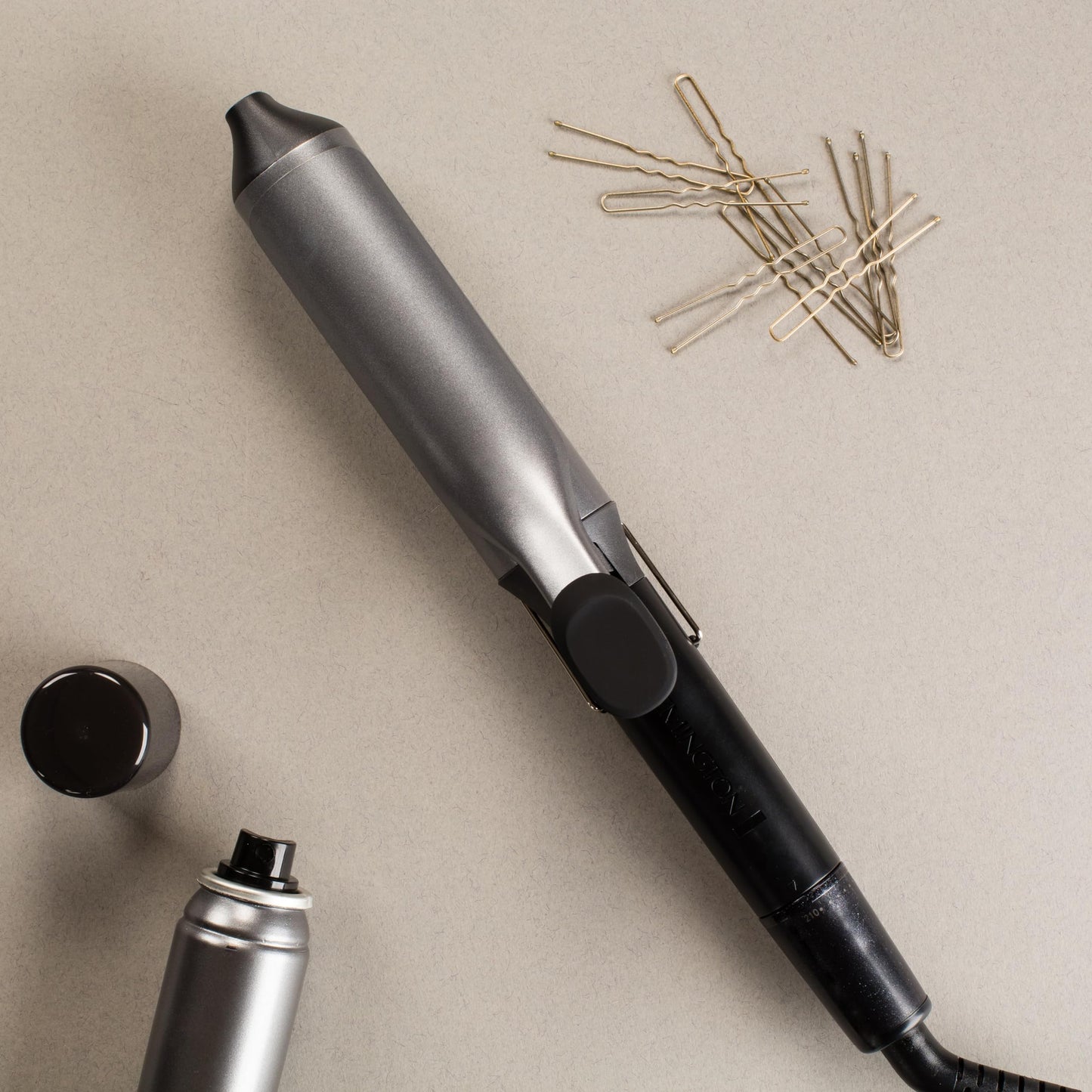 Remington curling iron large curls [38mm] Pro Big Curl (4-fold protection, anti-static ceramic tourmaline coating) digital display up to 210°C, with clamp, natural waves, black, CI5538