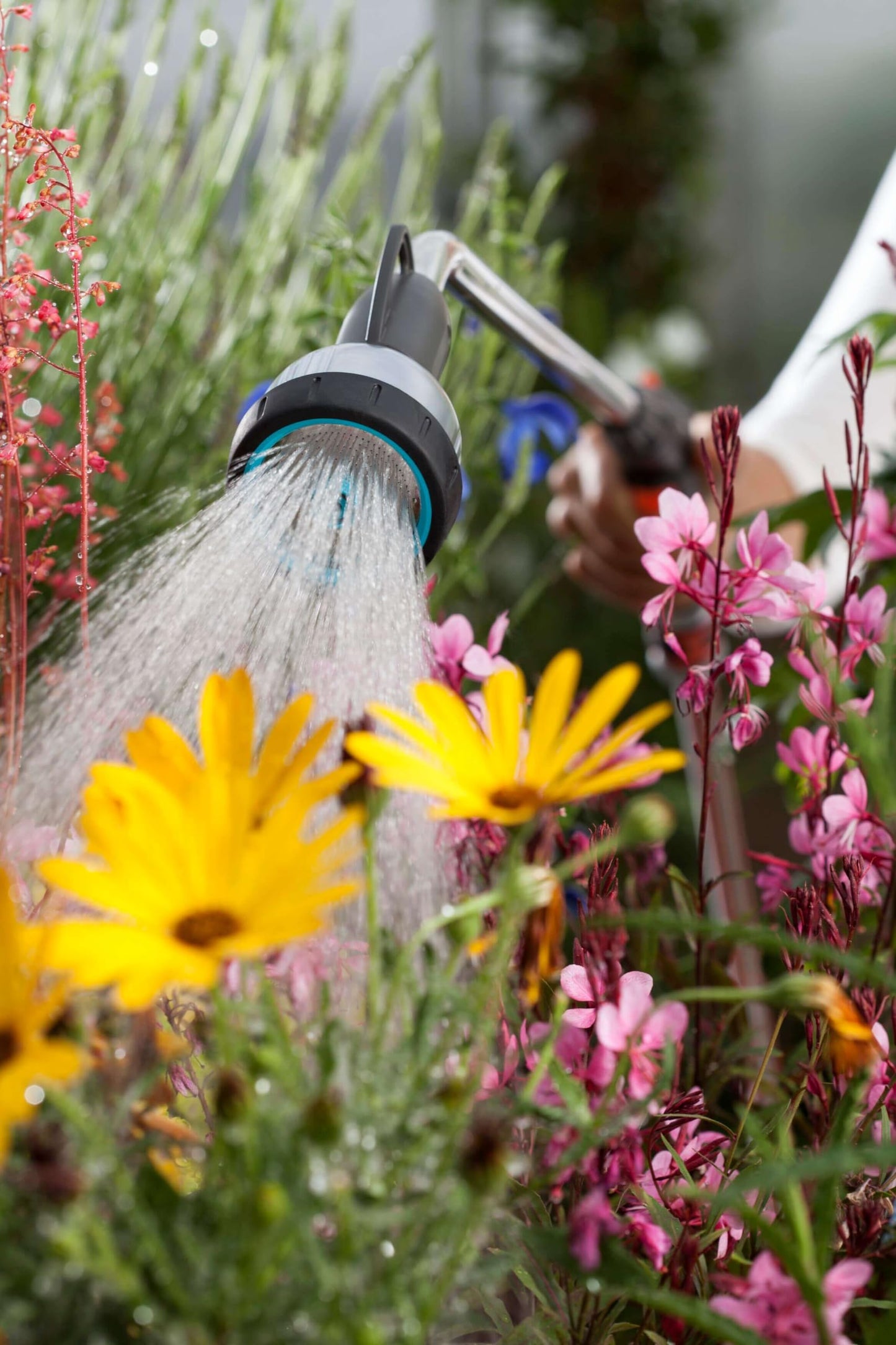 Gardena Premium watering wand: Robust garden shower for watering and cleaning, 90 cm long, 3 jet types, one-handed operation, frost protection (18336-88)