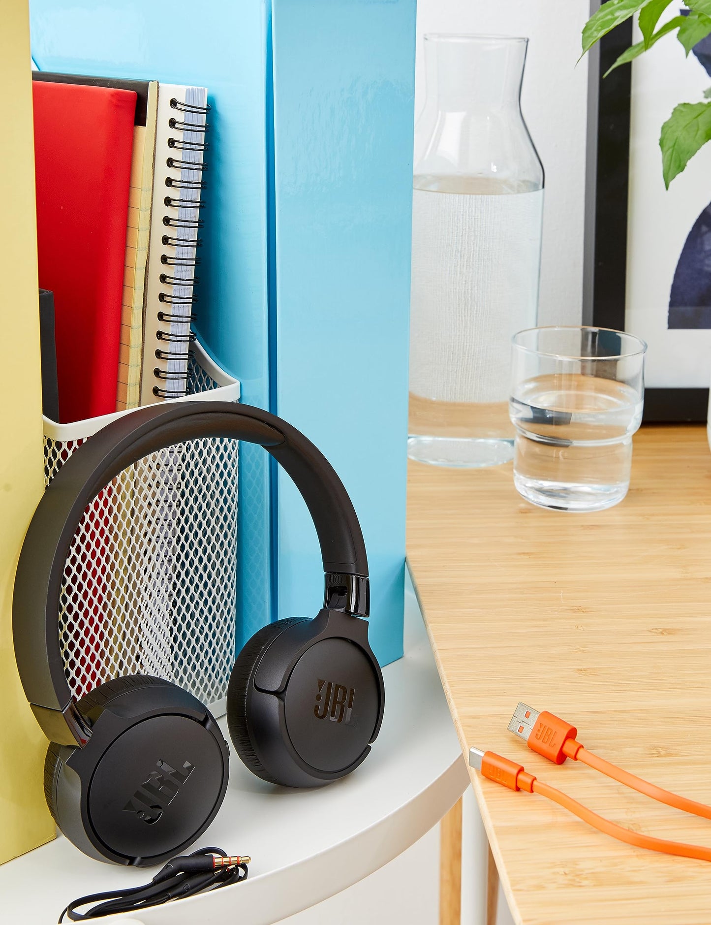 JBL Tune 660 BTNC On-Ear active noise canceling headphones – JBL Pure Bass Sound – Via Bluetooth or cable connection – Black - JBLT660NCBLK