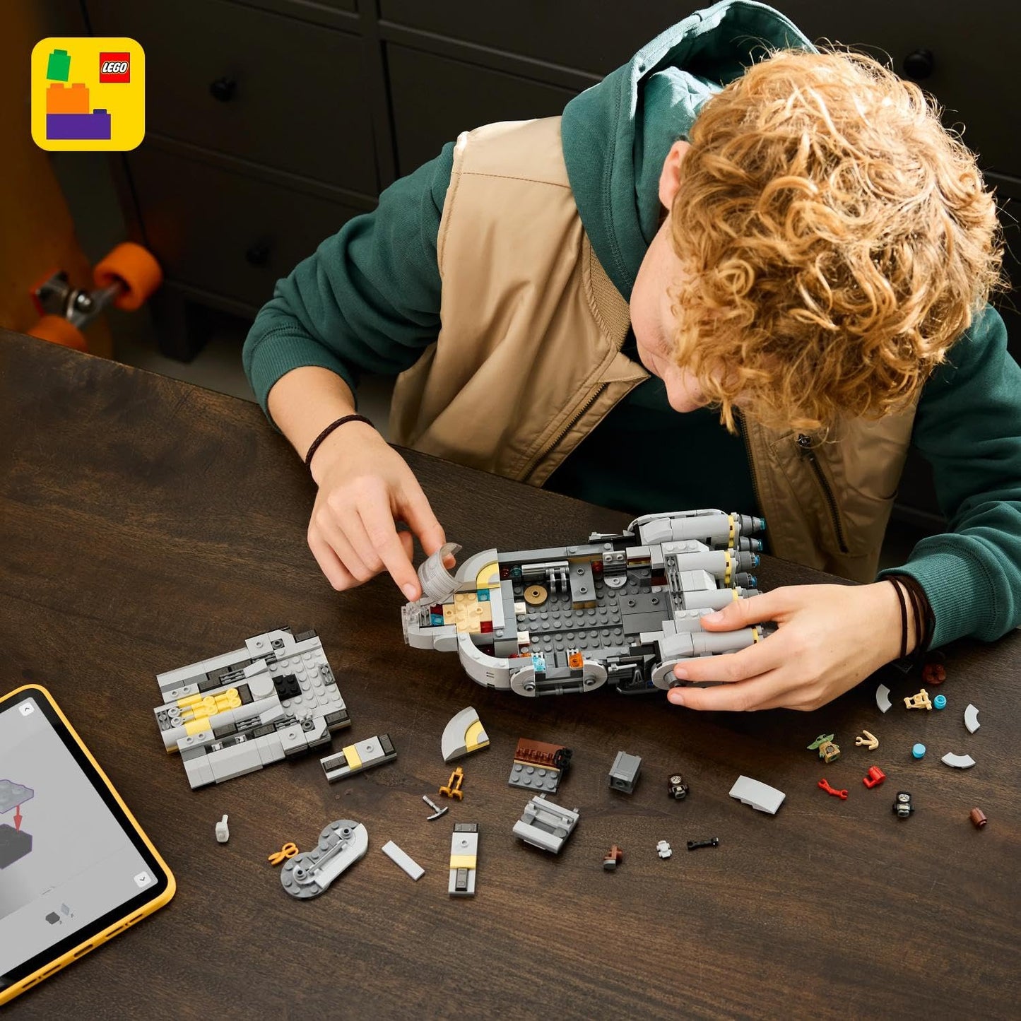 LEGO Star Wars 75445 Anzellan Starship - Plays with 3 figures & a droid workshop - Gift for boys, girls & fans aged 9 and up