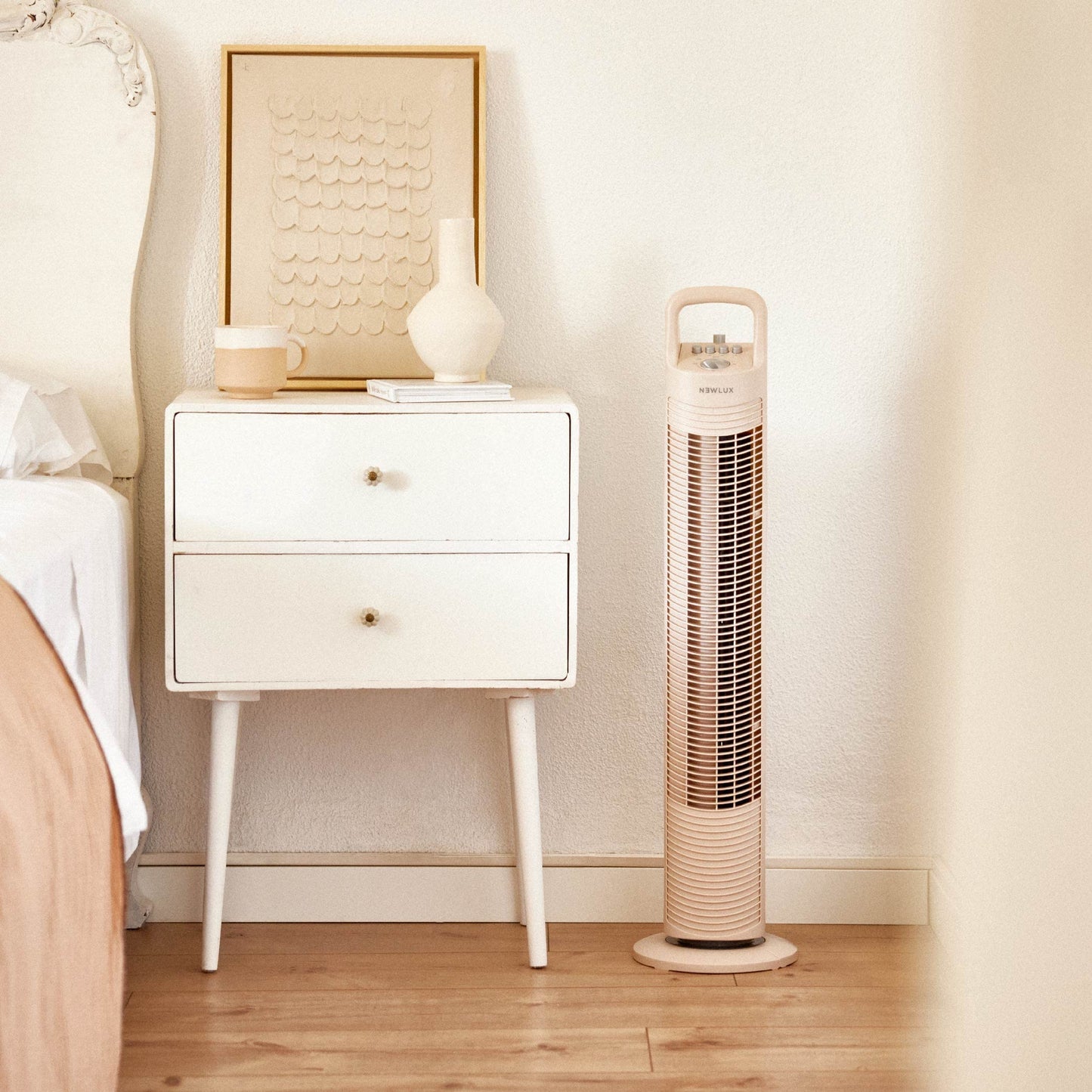 Newlux - tower fan without blades W80 (45W) 3 speed levels, 70° oscillation and timer 120min. Pedestal fan with copper motor and transport handle. No installation (coral) - 1200496