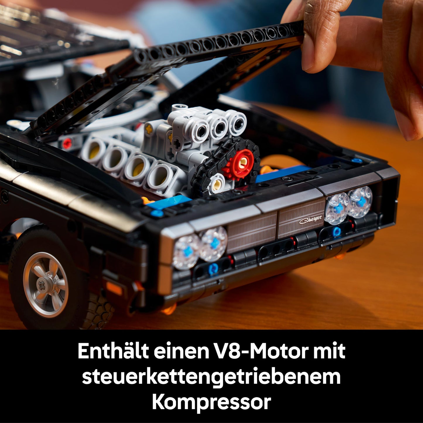 LEGO Technic Fast and Furious Dodge Charger R/T car - model car for adults - collector's set with V8 engine and suspension - nostalgic gift for film fans - 42231