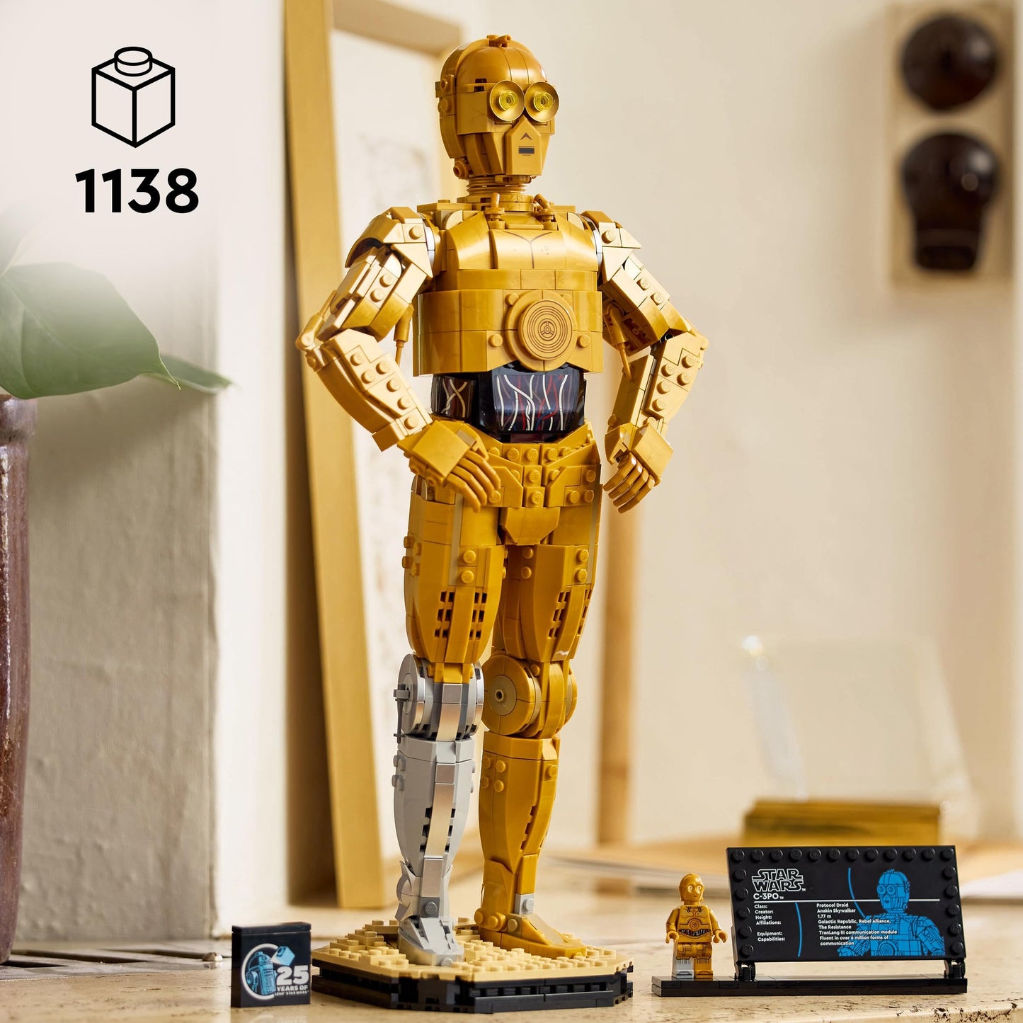 LEGO Star Wars Droid Bundle - Includes C-3PO (75398) and R2-D2 (75379) sets of figures - Building sets for display - Birthday gift for fans