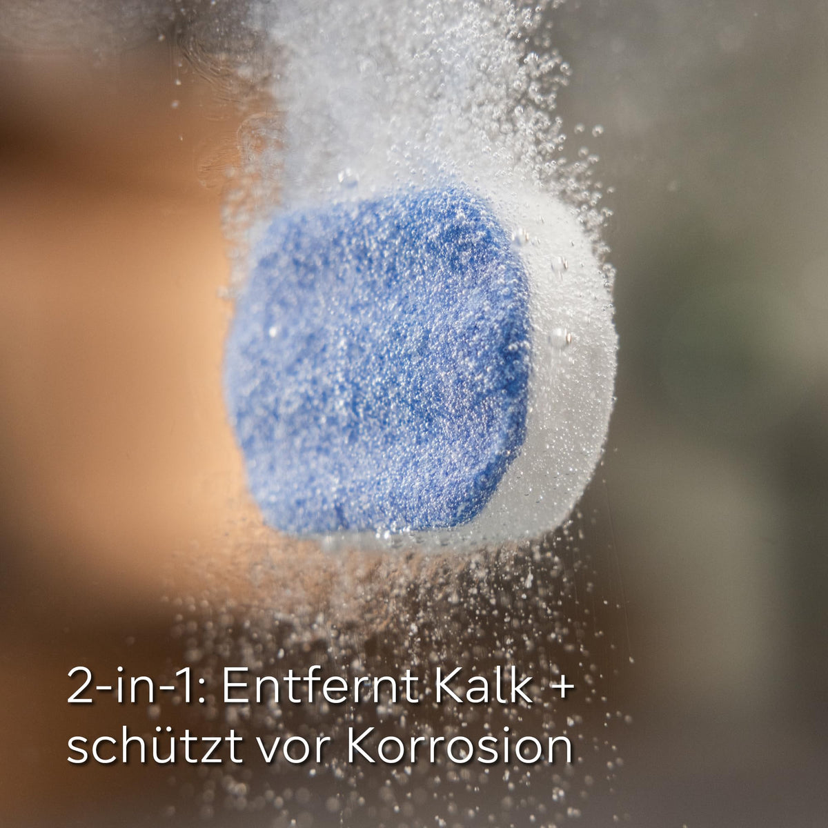 Siemens Multipack TZ80032A, 9 descaling tablets, protects against corrosion, suitable for EQ series fully automatic coffee machines as well as built-in fully automatic machines.
