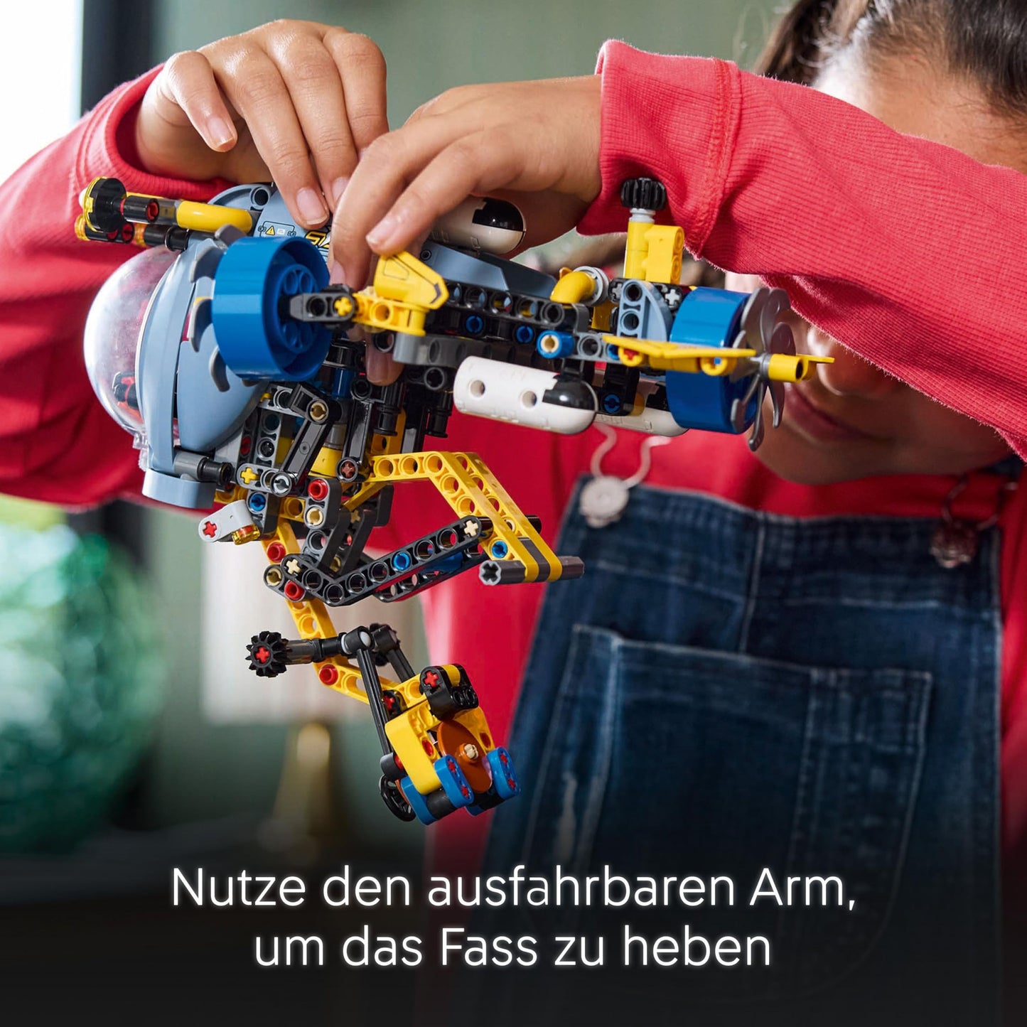 LEGO Technic deep sea explorer submarine toy, building toy for children, boys and girls aged 9 and up, creative birthday gift ideas, buildable vehicle, with rotating propellers 42201