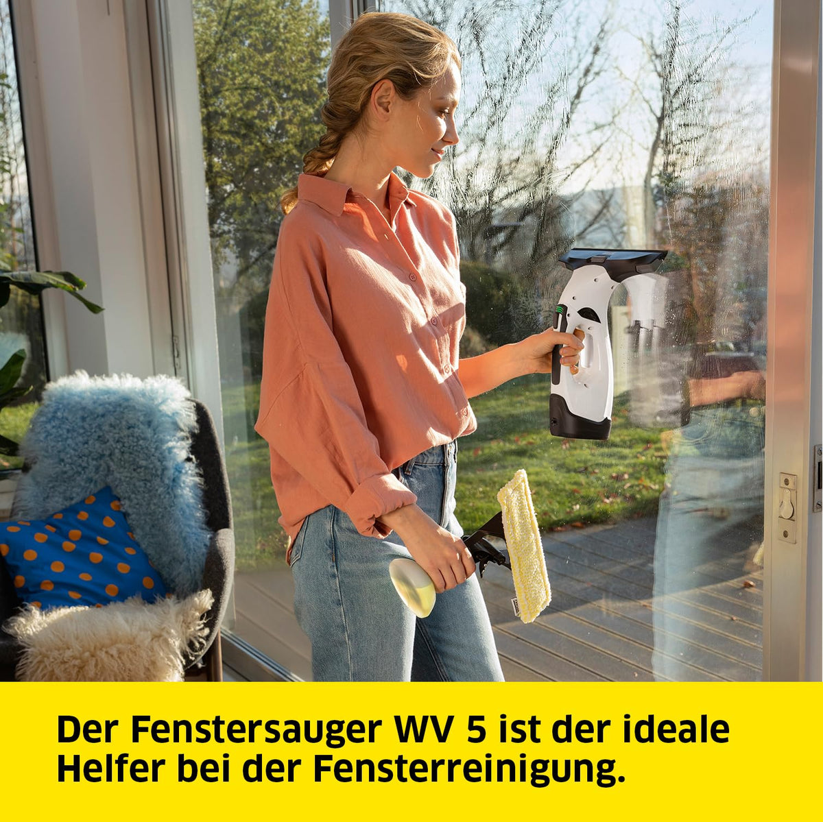 KÄRCHER Window Vacuum WV 5 Plus N Battery, with additional battery, LED battery status indicator, 2 suction nozzles, spray bottle with microfiber cover, 20 ml window cleaner concentrate - 1.633-702.0