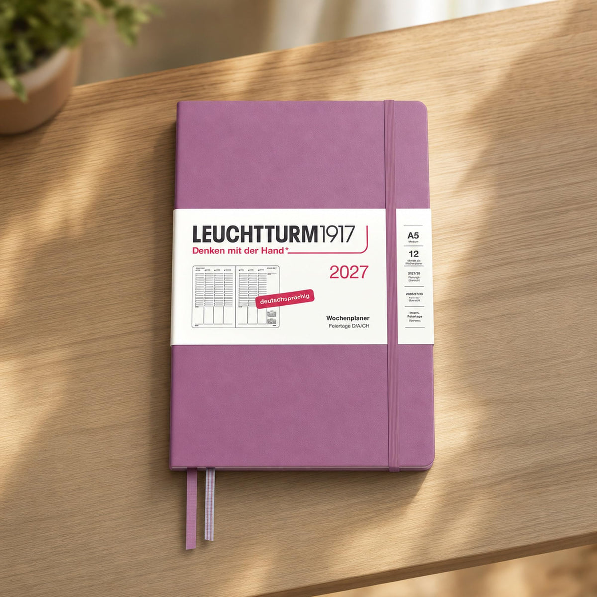 LEUCHTTURM1917 Planificator săptămânal 2027 Mediu (A5) - Germană, Dusty Rose, 210 x 145 mm, ianuarie-decembrie (12 luni), prezentare generală săptămânală cu grilă orară 7:00 a.m. - 22:00 p.m. pe coloană, copertă cartonată, hârtie de 80 g/m² - 400146