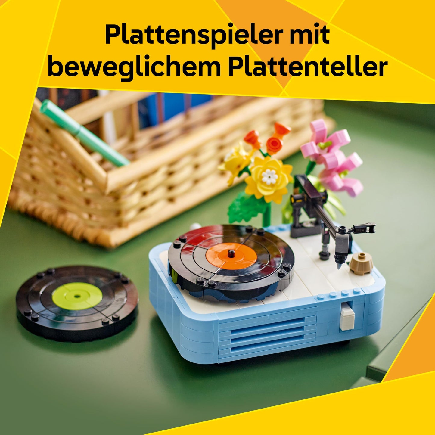 LEGO Creator 31172 3-in-1 record player with flowers, building toy - converts into a radio model or microphone - music toy for 8+ year old girls and boys - creative gift idea