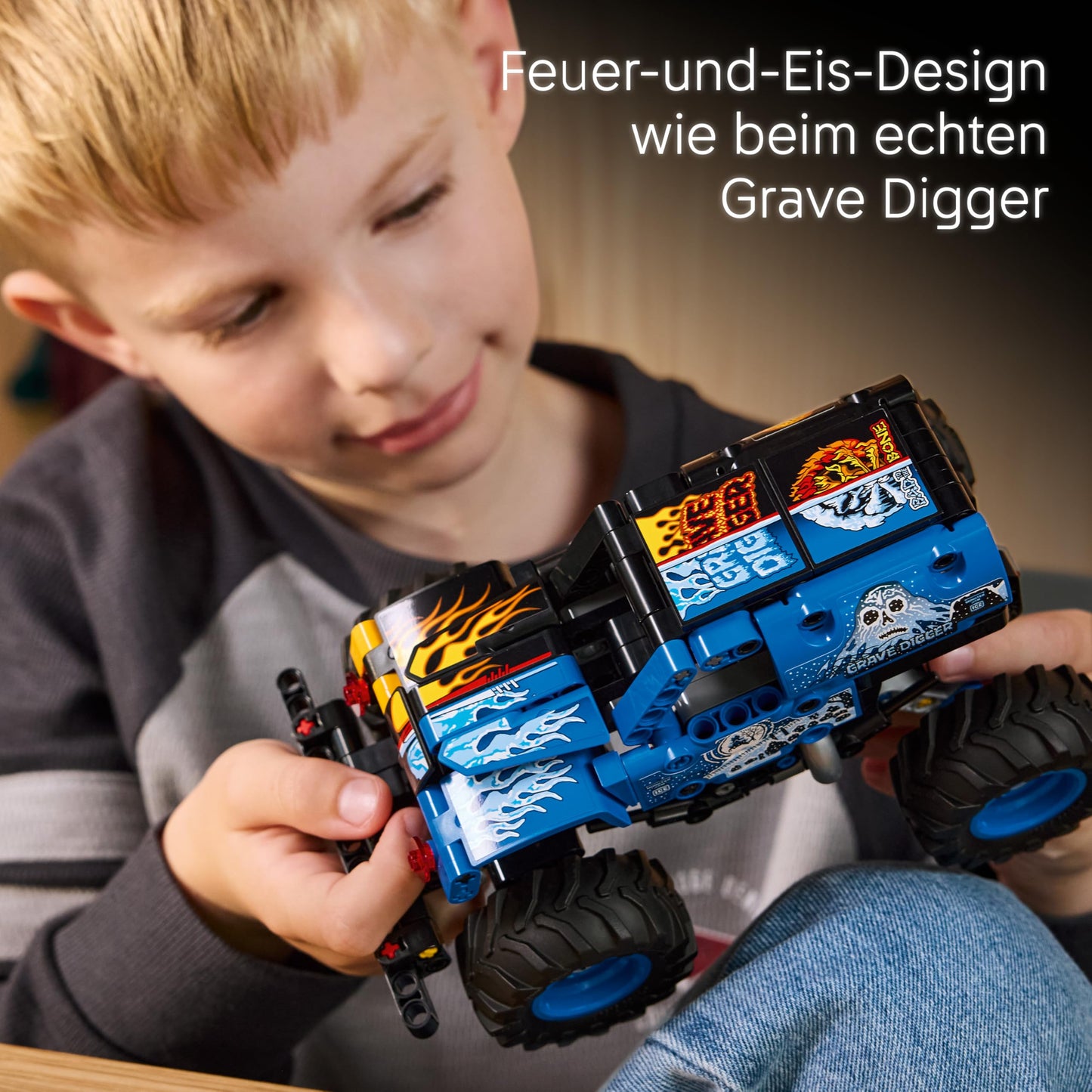 LEGO Technic Monster Jam Grave Digger Fire and ICE - Monster truck model building & construction toy with pull-back motor - Toys for children, girls & boys - Gifts for children - 42219
