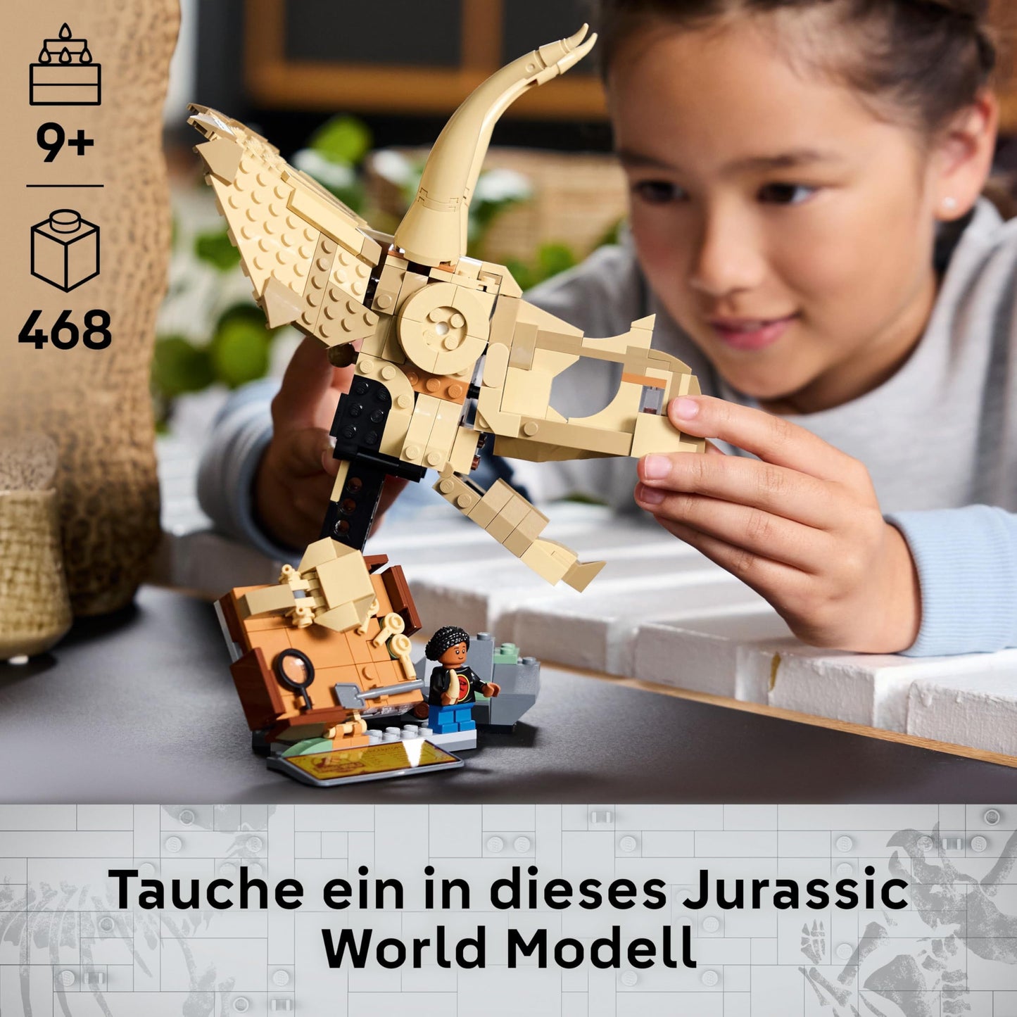 LEGO Jurassic World Dinosaur Fossils: Triceratops Skull Model, Dinosaur Toy for Boys and Girls Ages 9 and Up, Gift for Children and Jurassic World Fans 76969