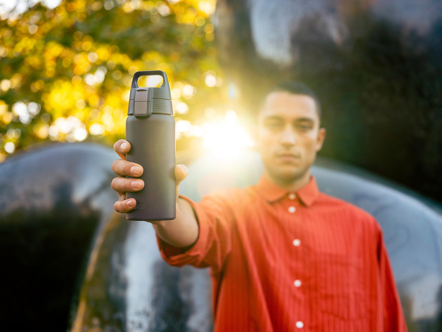 SIGG - Insulated drinking bottle - Shield Therm One Nocturne thermos bottle - carbonated drinks - leak-proof - dishwasher safe - BPA-free - 90% recycled stainless steel - dark purple - 0.5L - 6022.50