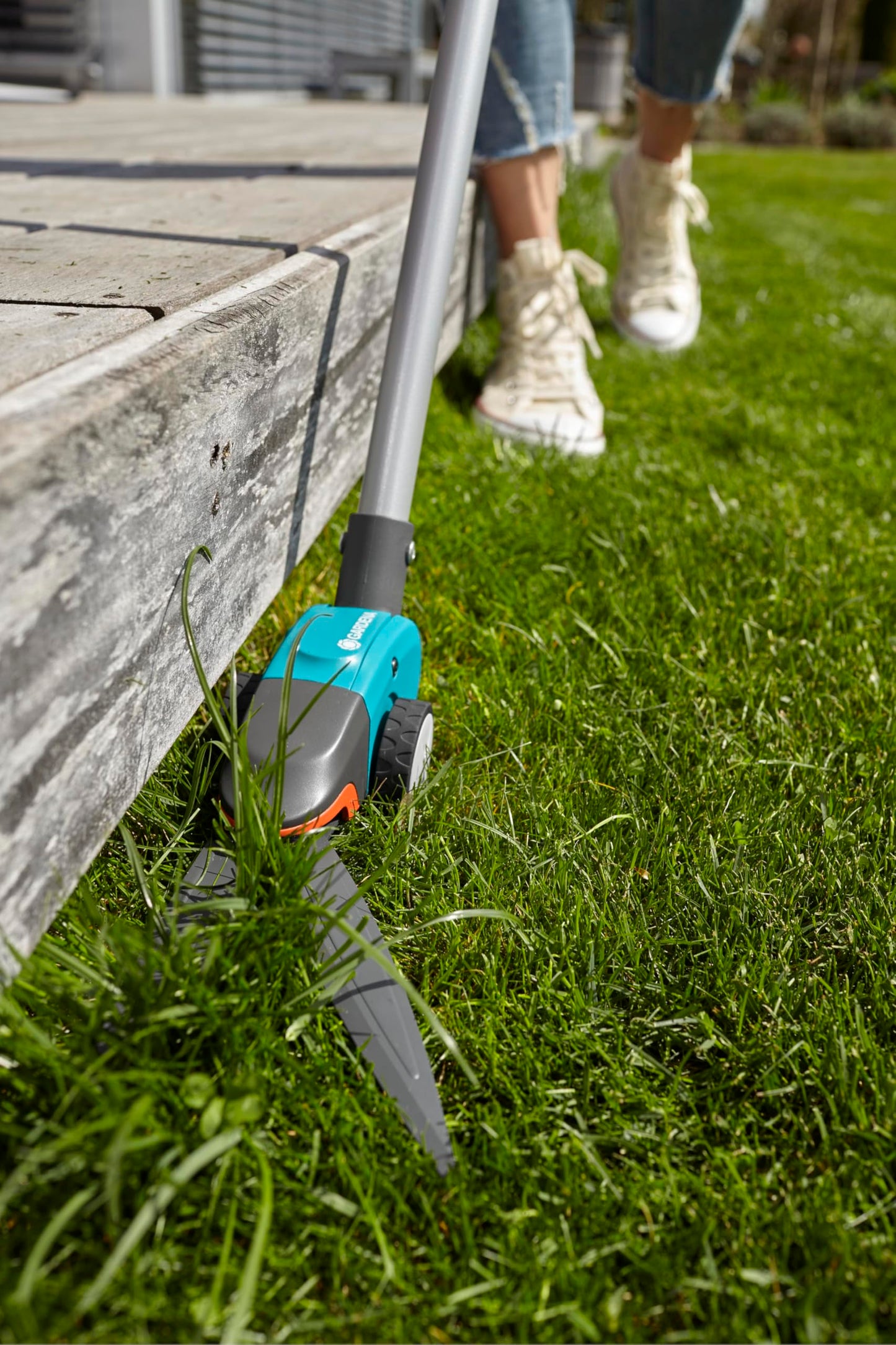 Gardena Comfort grass shears, long-handled: lawn shears with handle, back-friendly, 180° rotating cutting edge, non-stick coating, comfort handle (12100-20) turquoise 127x7.5x25 cm