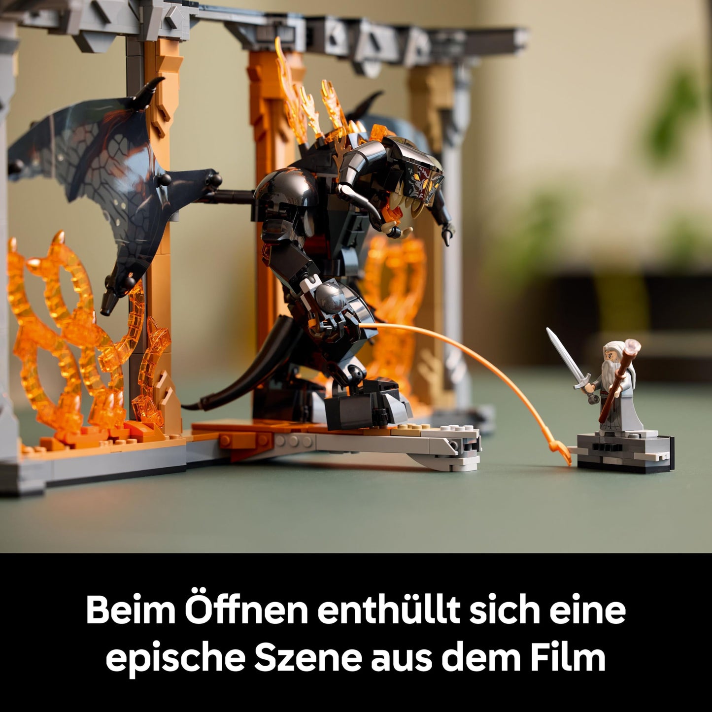 LEGO Icons The Lord of the Rings: Balrog Bookend - DIY Bookshelf Decoration with Gandalf the Gray Minifigure & Dragon Figure - Collectible & Gift for Fans - 10367