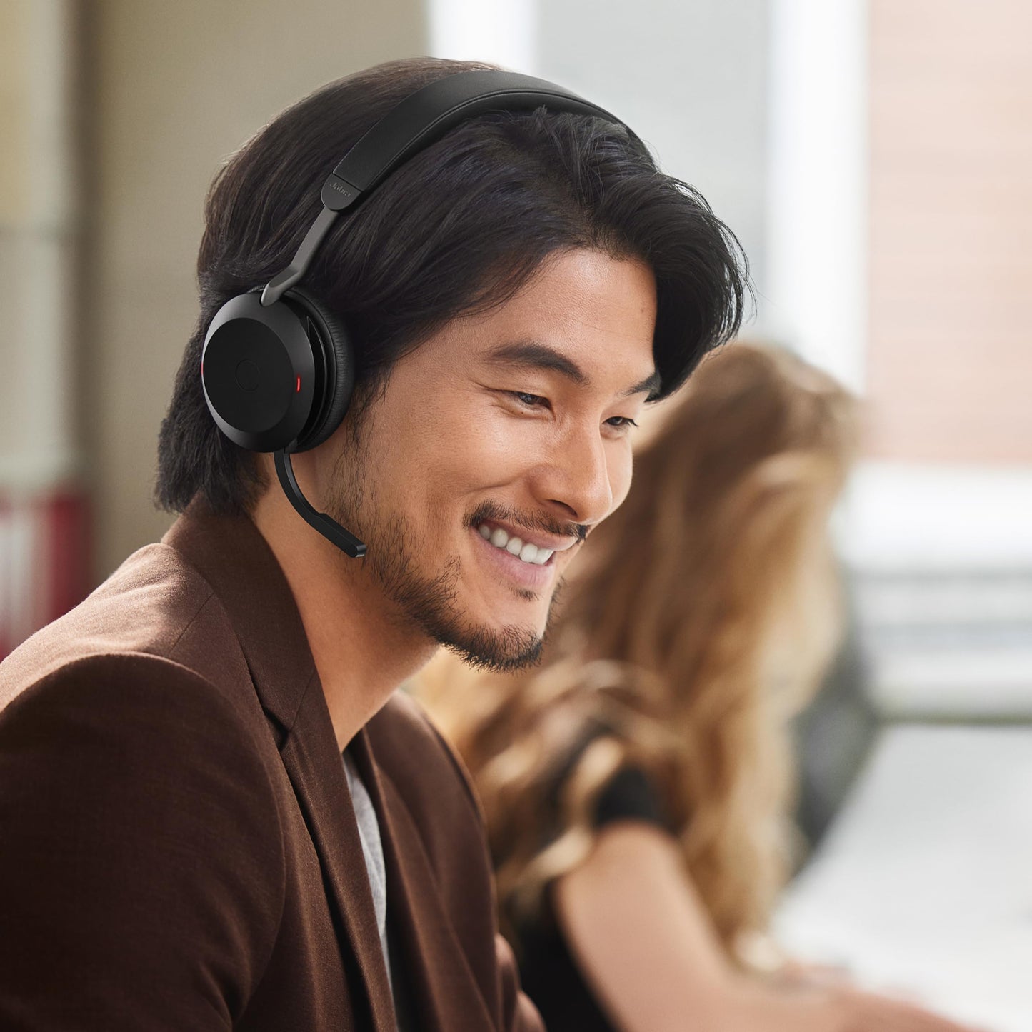 Jabra Evolve2 75 Wireless PC Headset with 8-microphone technology - dual foam stereo headphones with advanced active noise cancellation, USB-C Bluetooth adapter and UC compatibility - Black - 27599-989-899