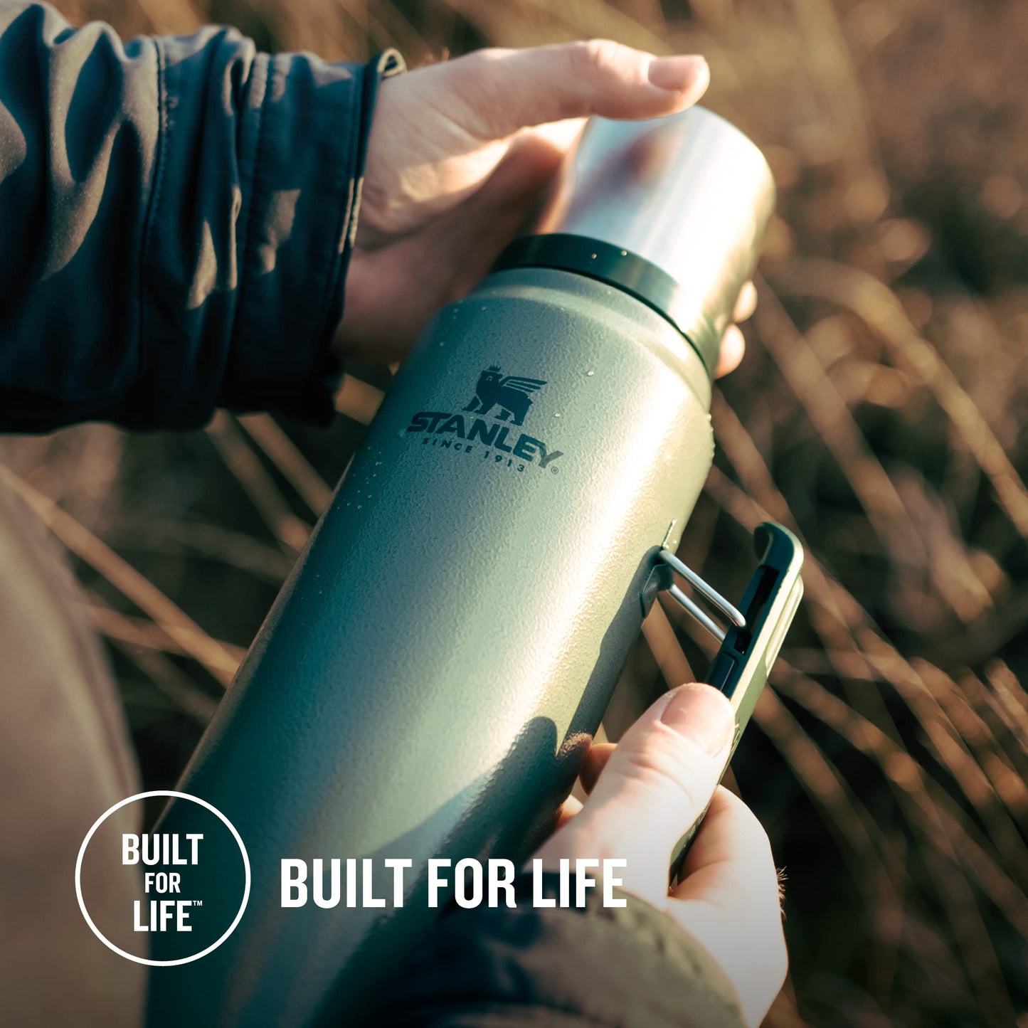 Stanley 1913 Classic Legendary Thermos Bottle 1L - Thermos Keeps Hot or Cold for 24 Hours - Stainless Steel Thermos Flask - BPA Free - Dishwasher Safe - Hammertone Green - 10-08266-001