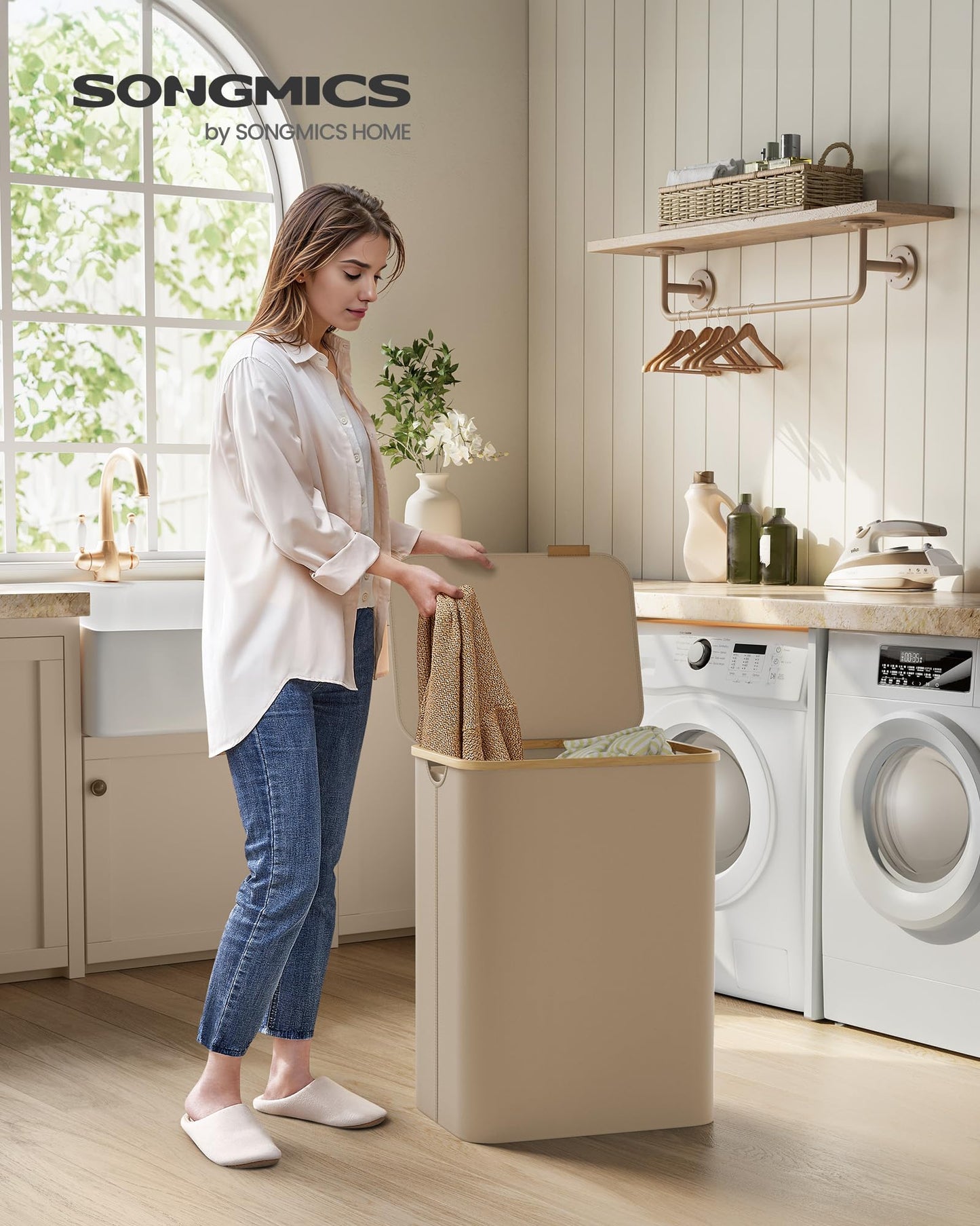 SONGMICS Laundry Basket with Lid, Laundry Hamper with 2 Compartments, 130L, Removable Laundry Bag, Oxford Fabric, Bamboo Handles, Foldable, 52 x 38.5 x 70.5 cm, Camel Brown LCB513LJ01 - PCT611W01